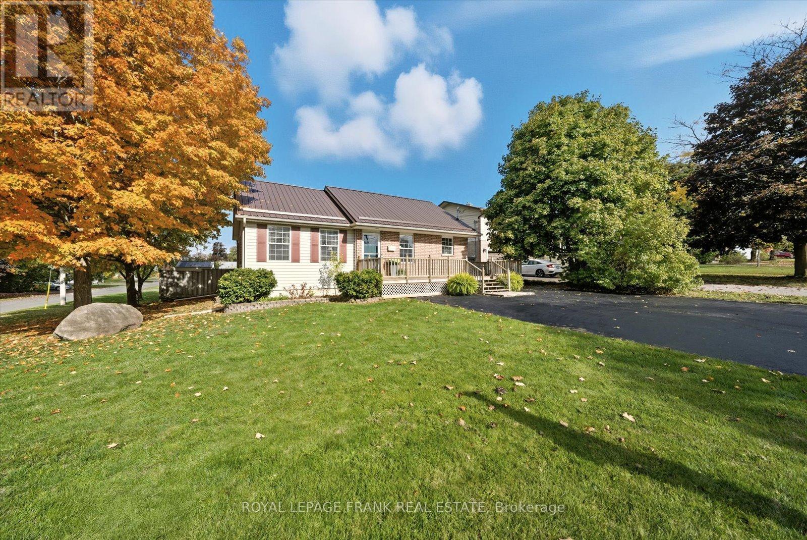 












34 RIVERVIEW ROAD

,
Kawartha Lakes (Lindsay),




Ontario
K9V1B3

