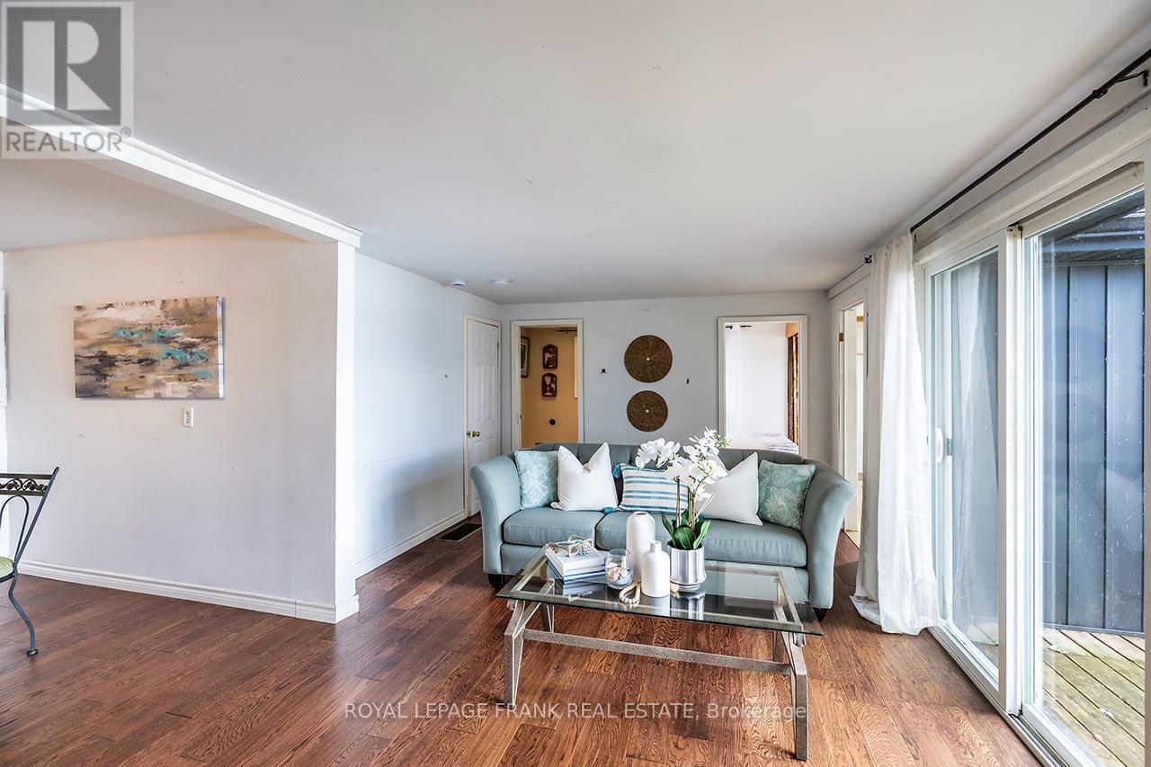 












119 OAKDENE CRESCENT

,
Kawartha Lakes (Little Britain),




Ontario
K0M2C0

