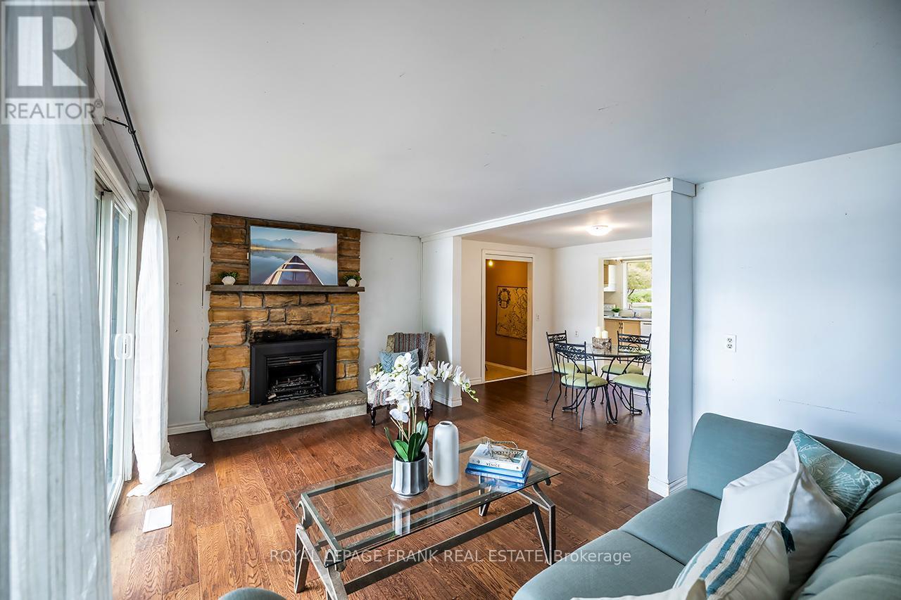 












119 OAKDENE CRESCENT

,
Kawartha Lakes (Little Britain),




Ontario
K0M2C0

