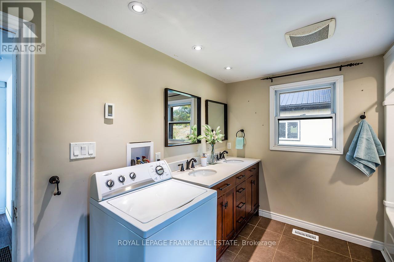 












119 OAKDENE CRESCENT

,
Kawartha Lakes (Little Britain),




Ontario
K0M2C0

