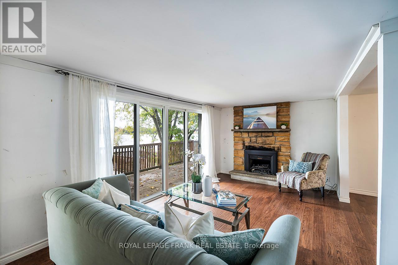 












119 OAKDENE CRESCENT

,
Kawartha Lakes (Little Britain),




Ontario
K0M2C0

