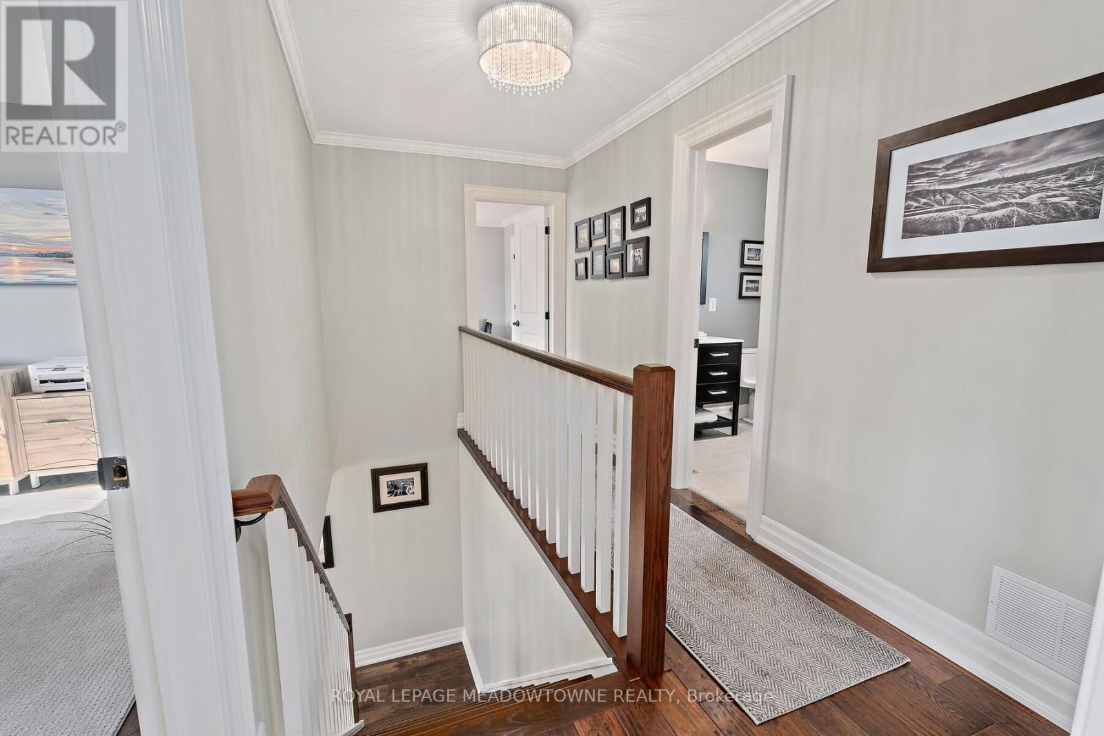 












25 HILLSIDE DRIVE

,
Halton Hills,




Ontario
L7G4W2

