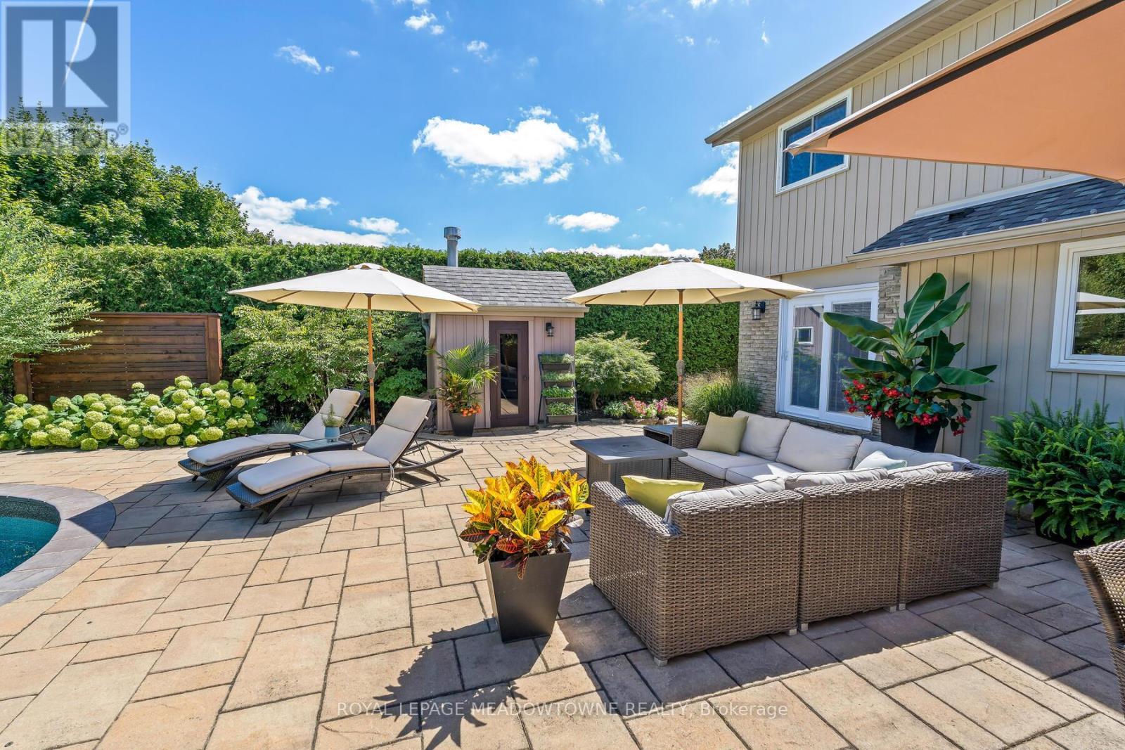 












25 HILLSIDE DRIVE

,
Halton Hills,




Ontario
L7G4W2

