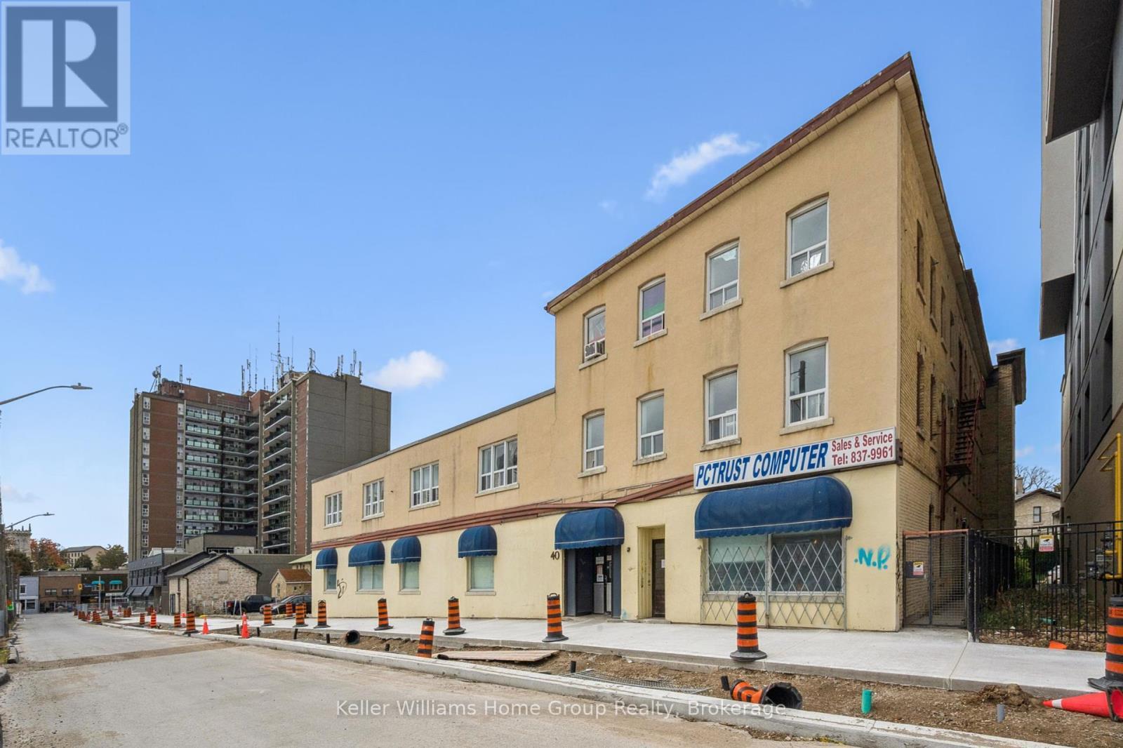 












40 BAKER STREET

,
Guelph (Downtown),




Ontario
N1H4G1

