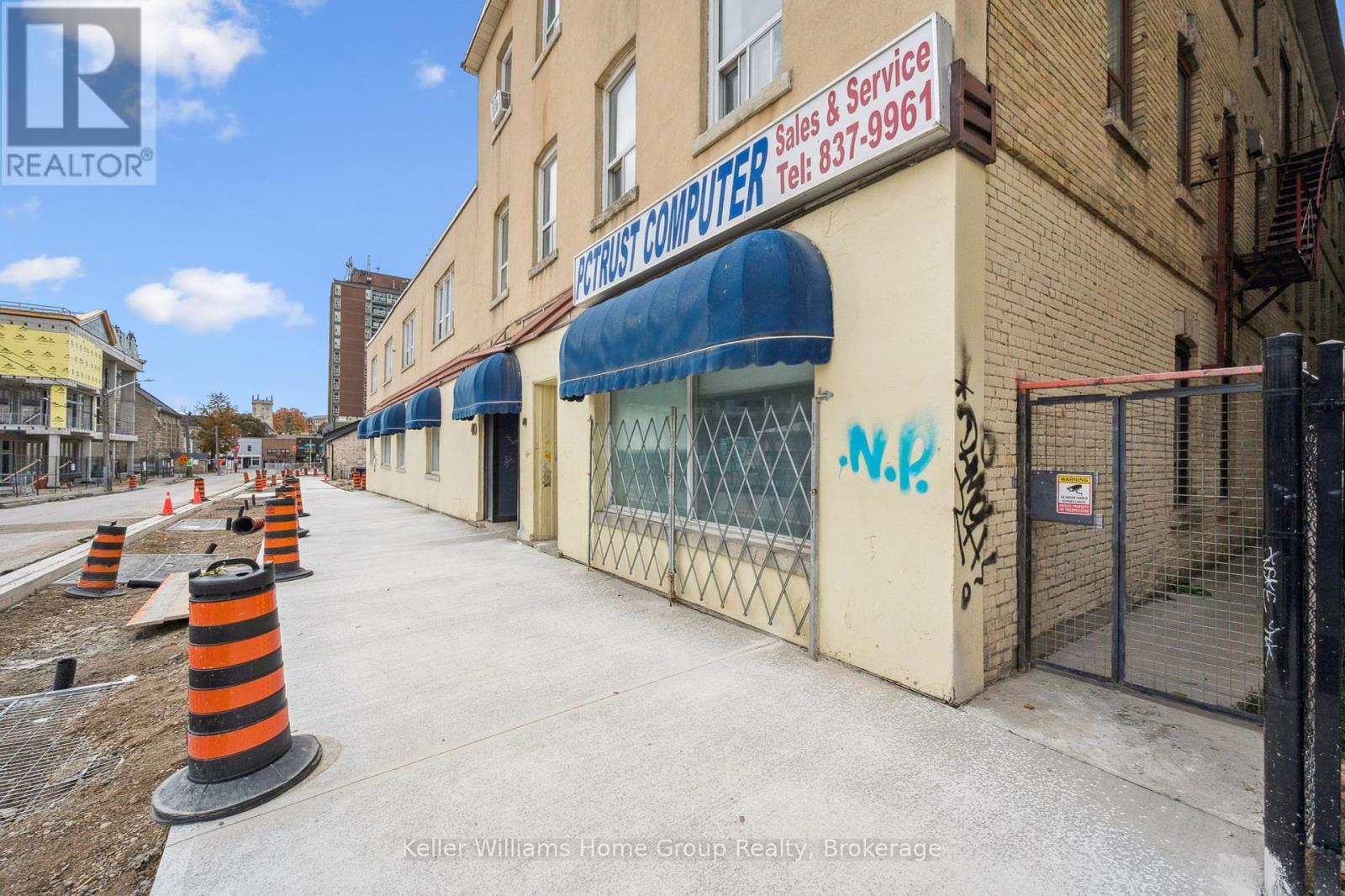 












40 BAKER STREET

,
Guelph (Downtown),




Ontario
N1H4G1

