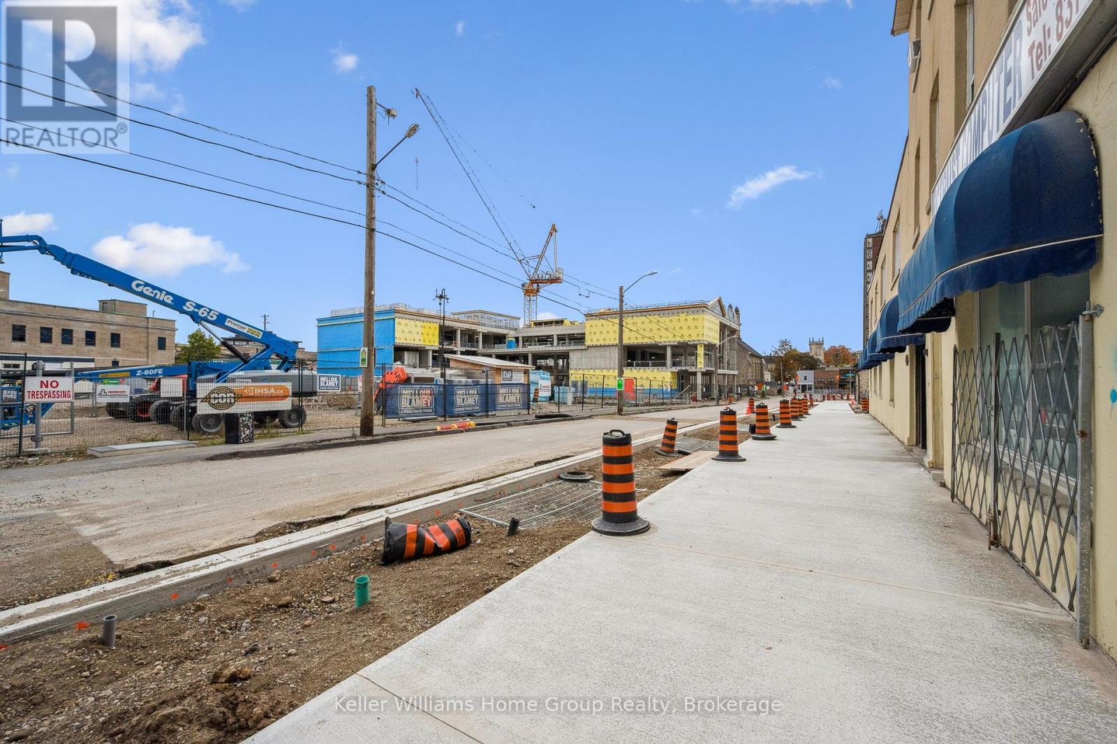 












40 BAKER STREET

,
Guelph (Downtown),




Ontario
N1H4G1

