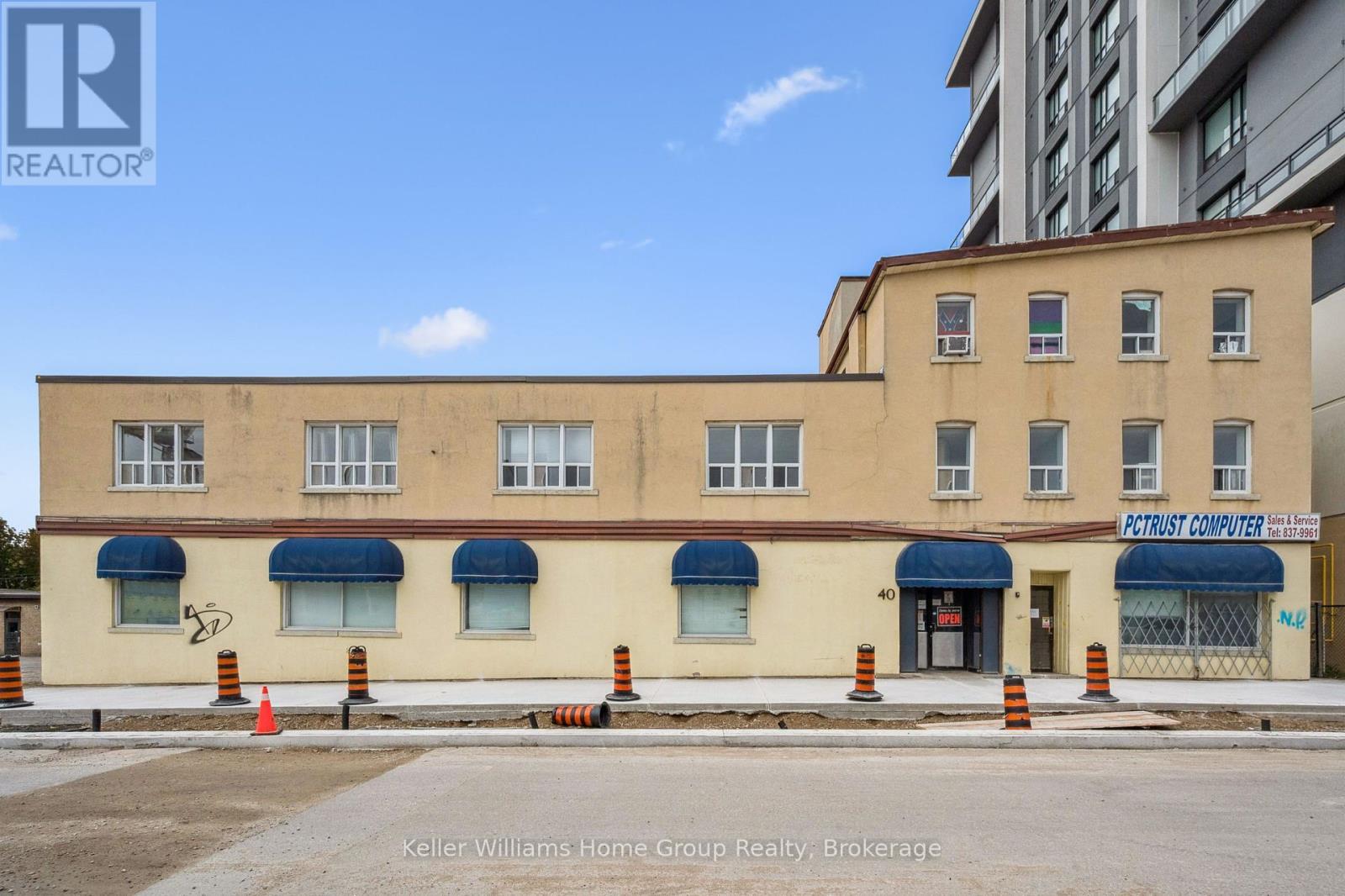 












40 BAKER STREET

,
Guelph (Downtown),




Ontario
N1H4G1

