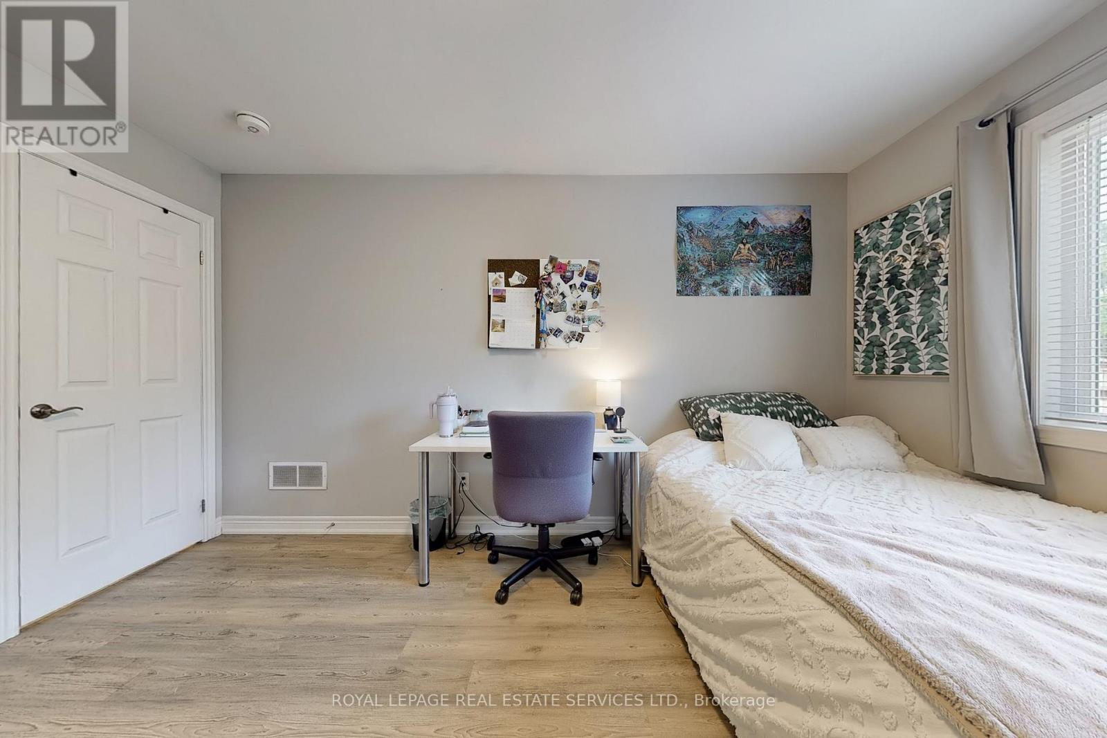 












89 LOUTH STREET

,
St. Catharines,




Ontario
L2S2T7

