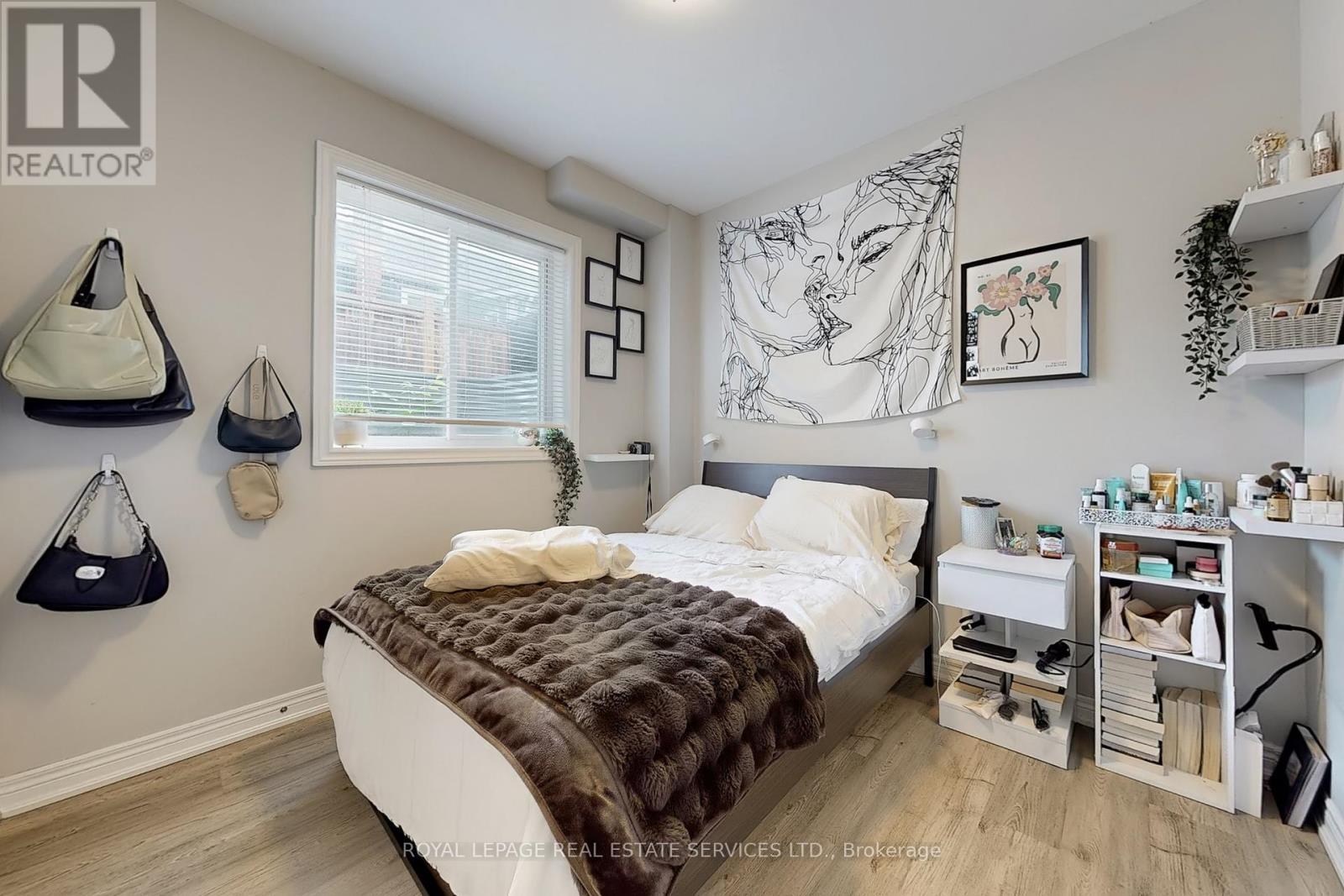 












89 LOUTH STREET

,
St. Catharines,




Ontario
L2S2T7

