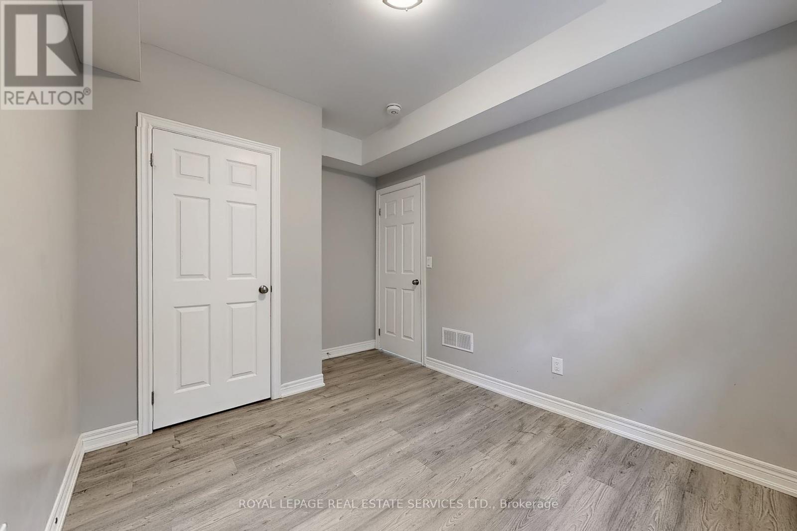 












89 LOUTH STREET

,
St. Catharines,




Ontario
L2S2T7

