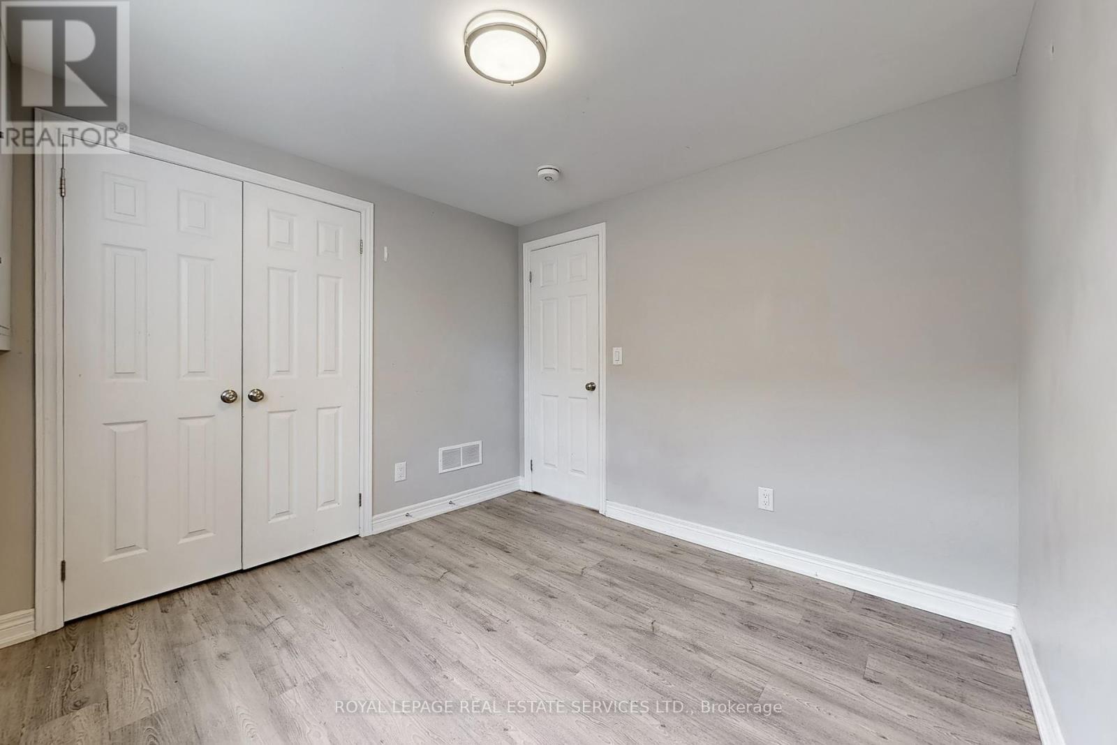 












89 LOUTH STREET

,
St. Catharines,




Ontario
L2S2T7

