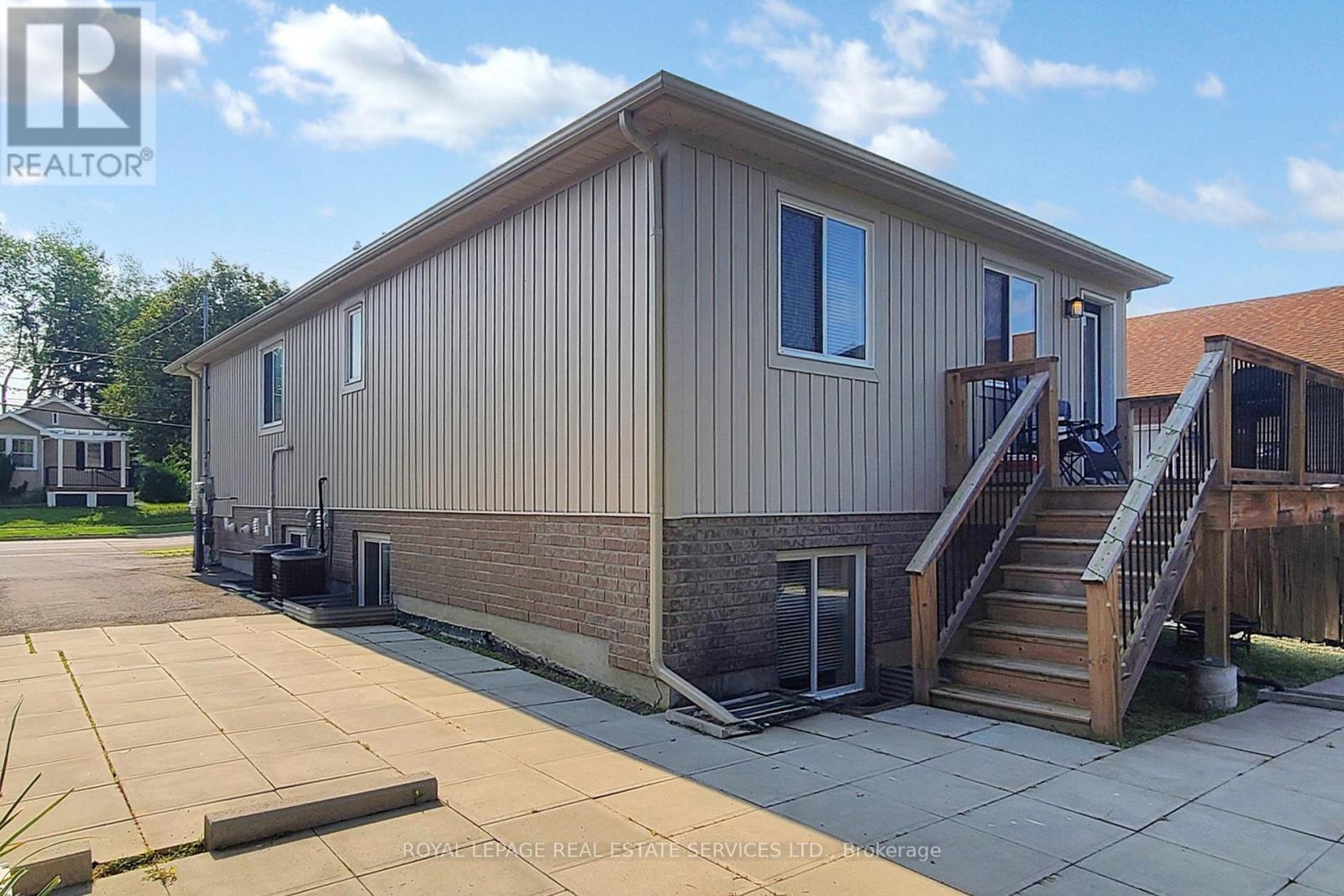 












89 LOUTH STREET

,
St. Catharines,




Ontario
L2S2T7

