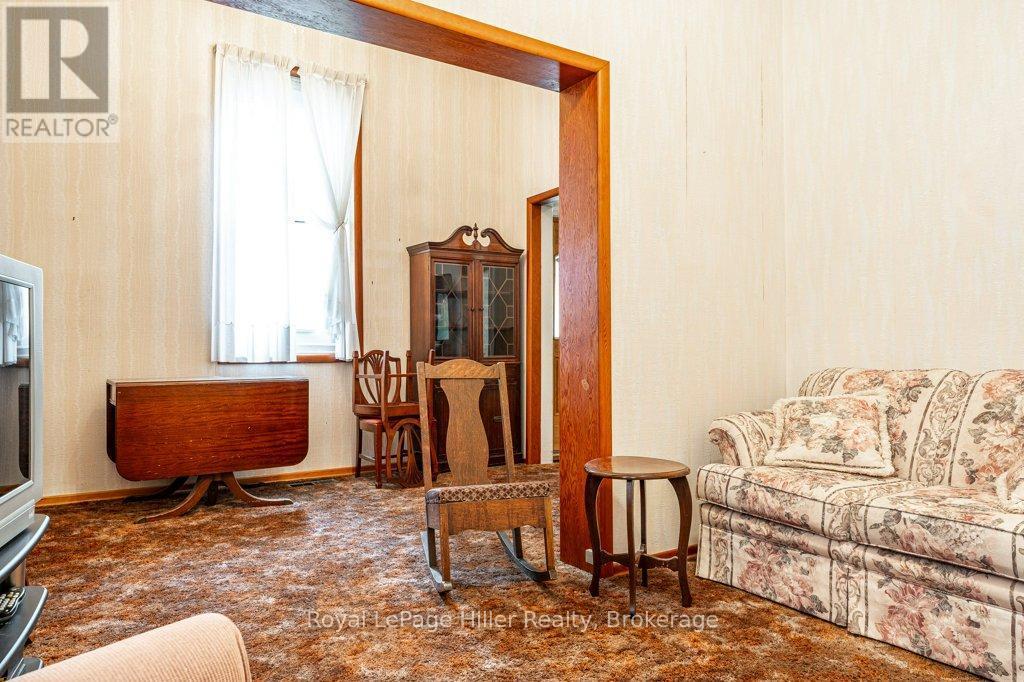 












121 WATER STREET

,
Stratford,




Ontario
N5A3C3

