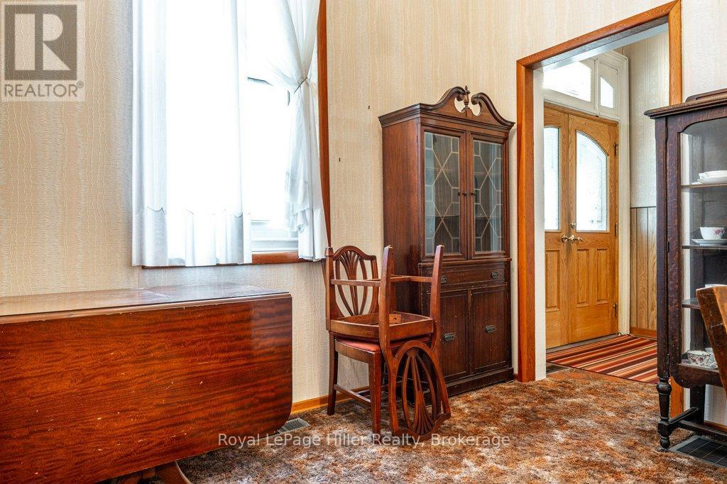 












121 WATER STREET

,
Stratford,




Ontario
N5A3C3


