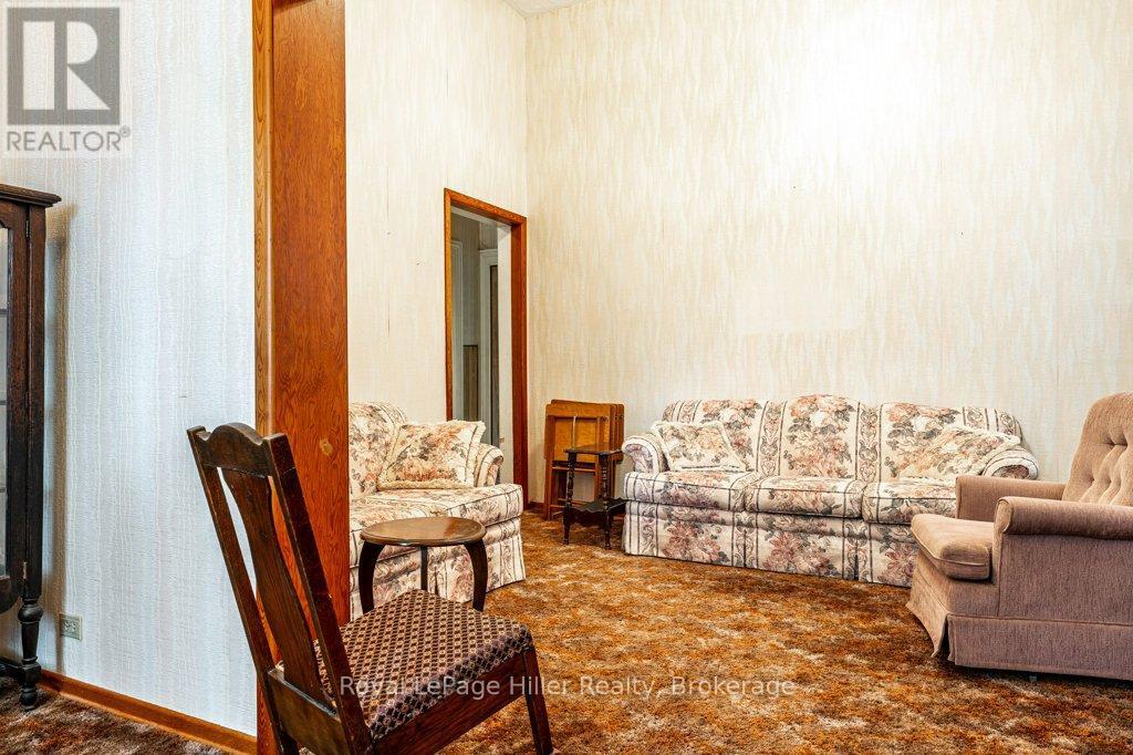 












121 WATER STREET

,
Stratford,




Ontario
N5A3C3

