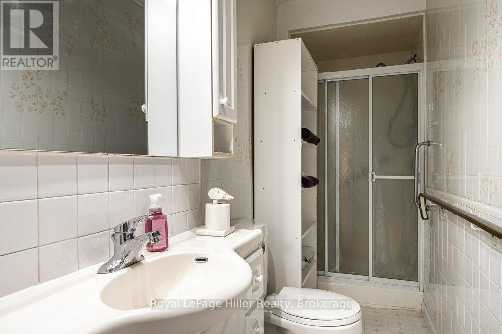 












121 WATER STREET

,
Stratford,




Ontario
N5A3C3

