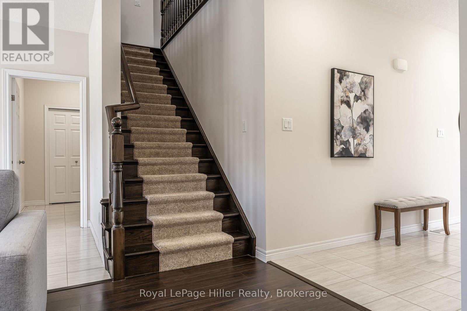 












112 THOMAS STREET

,
Stratford,




Ontario
N5A0E8

