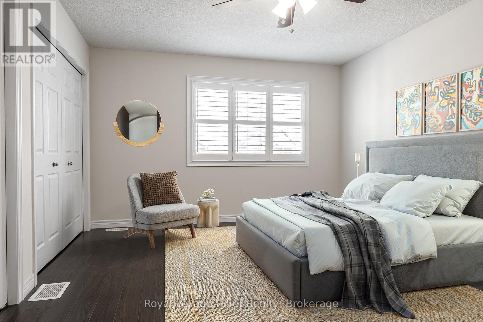 












112 THOMAS STREET

,
Stratford,




Ontario
N5A0E8

