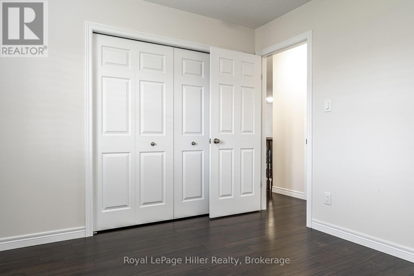 












112 THOMAS STREET

,
Stratford,




Ontario
N5A0E8

