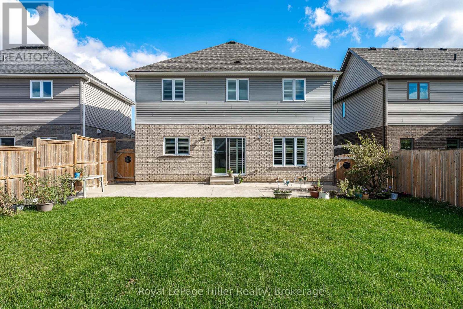 












112 THOMAS STREET

,
Stratford,




Ontario
N5A0E8

