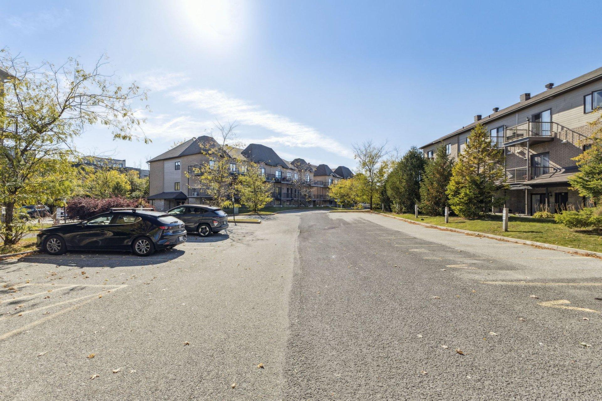 









629


Boul. des Grives

, 2,
Gatineau (Hull),




QC
J9A0C2

