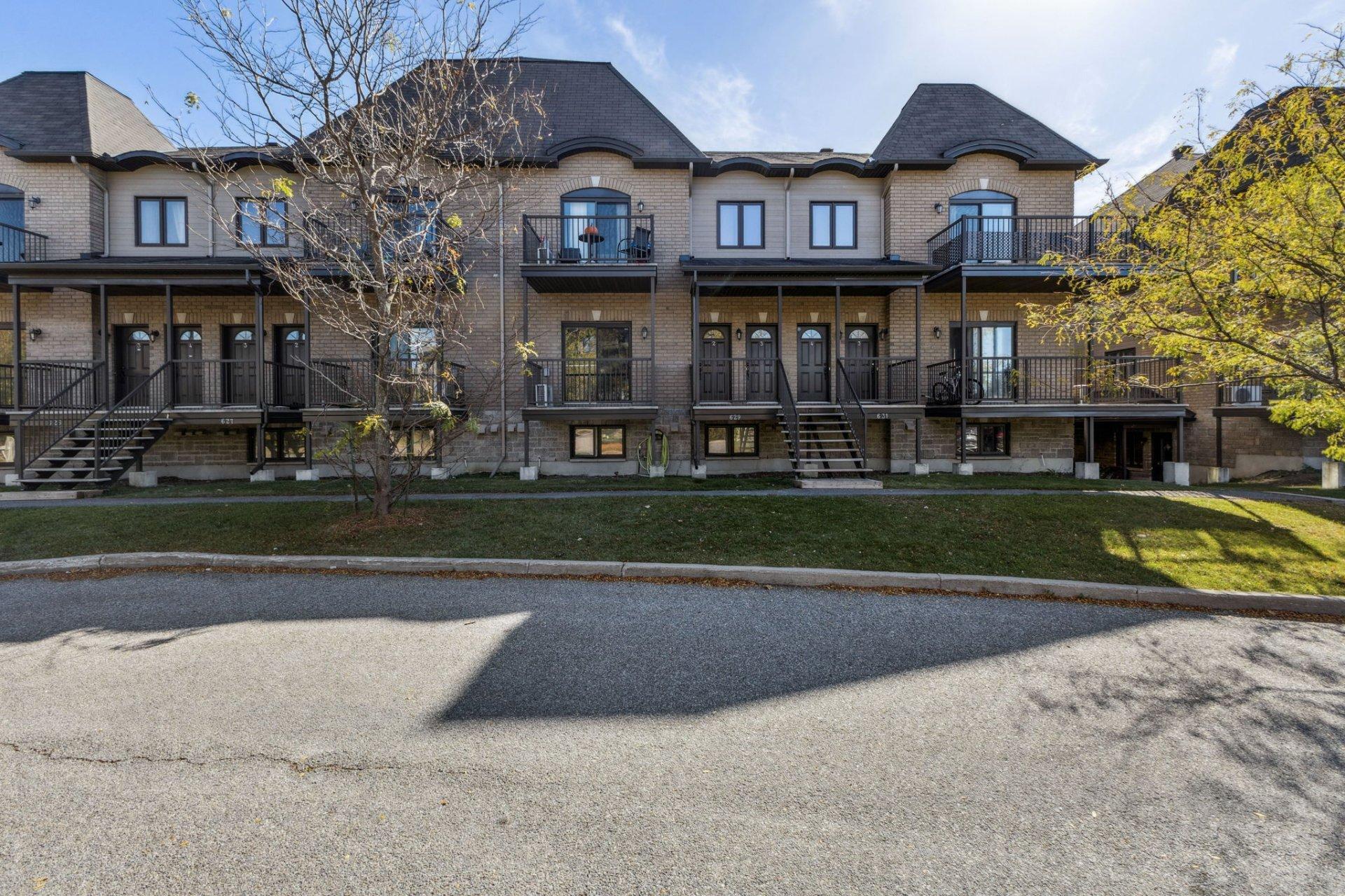 









629


Boul. des Grives

, 2,
Gatineau (Hull),




QC
J9A0C2

