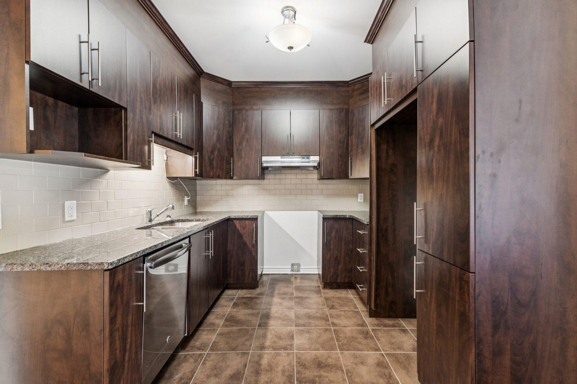 









629


Boul. des Grives

, 2,
Gatineau (Hull),




QC
J9A0C2

