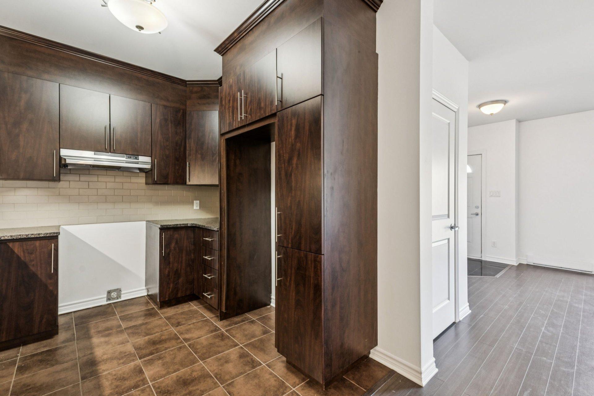 









629


Boul. des Grives

, 2,
Gatineau (Hull),




QC
J9A0C2

