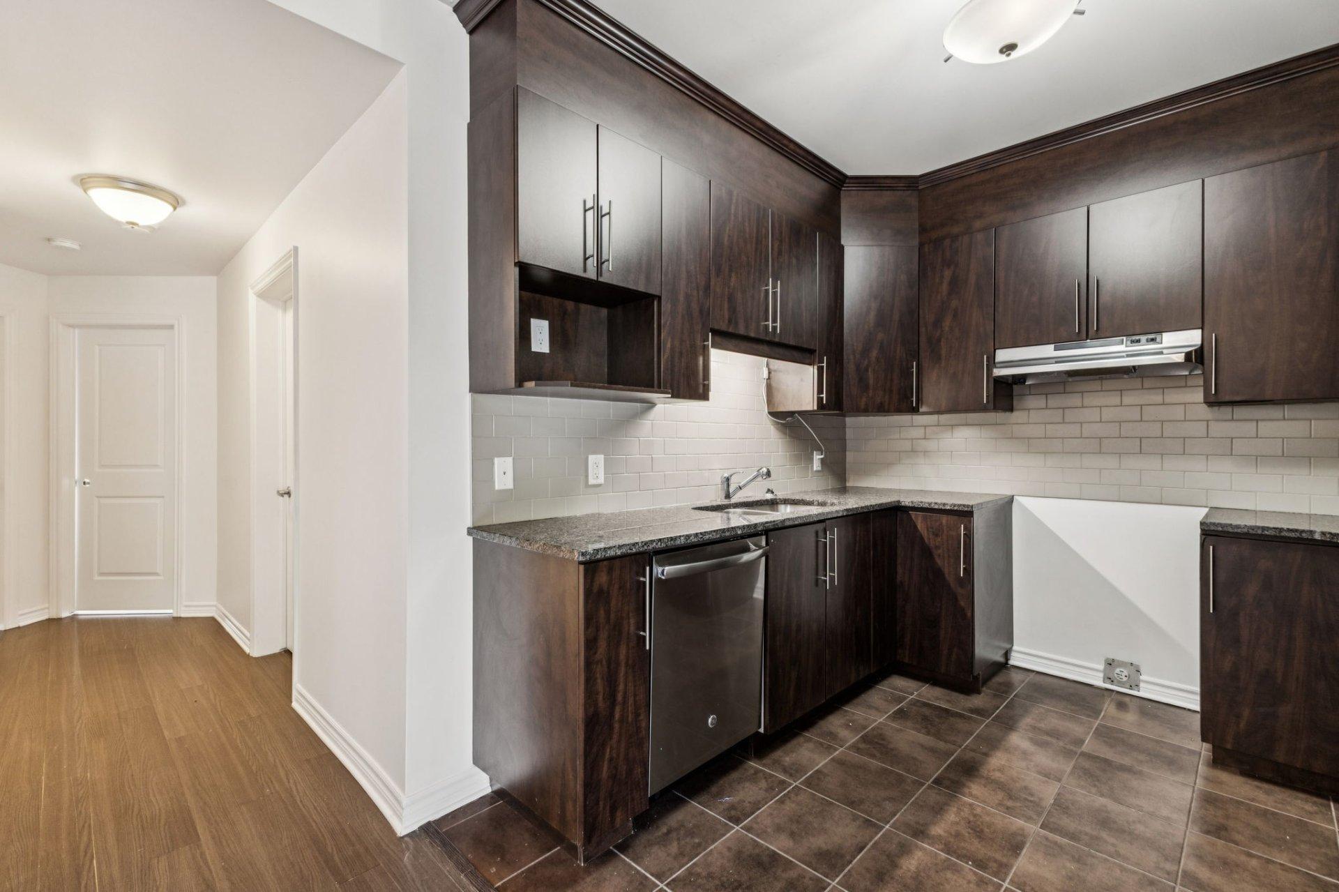 









629


Boul. des Grives

, 2,
Gatineau (Hull),




QC
J9A0C2

