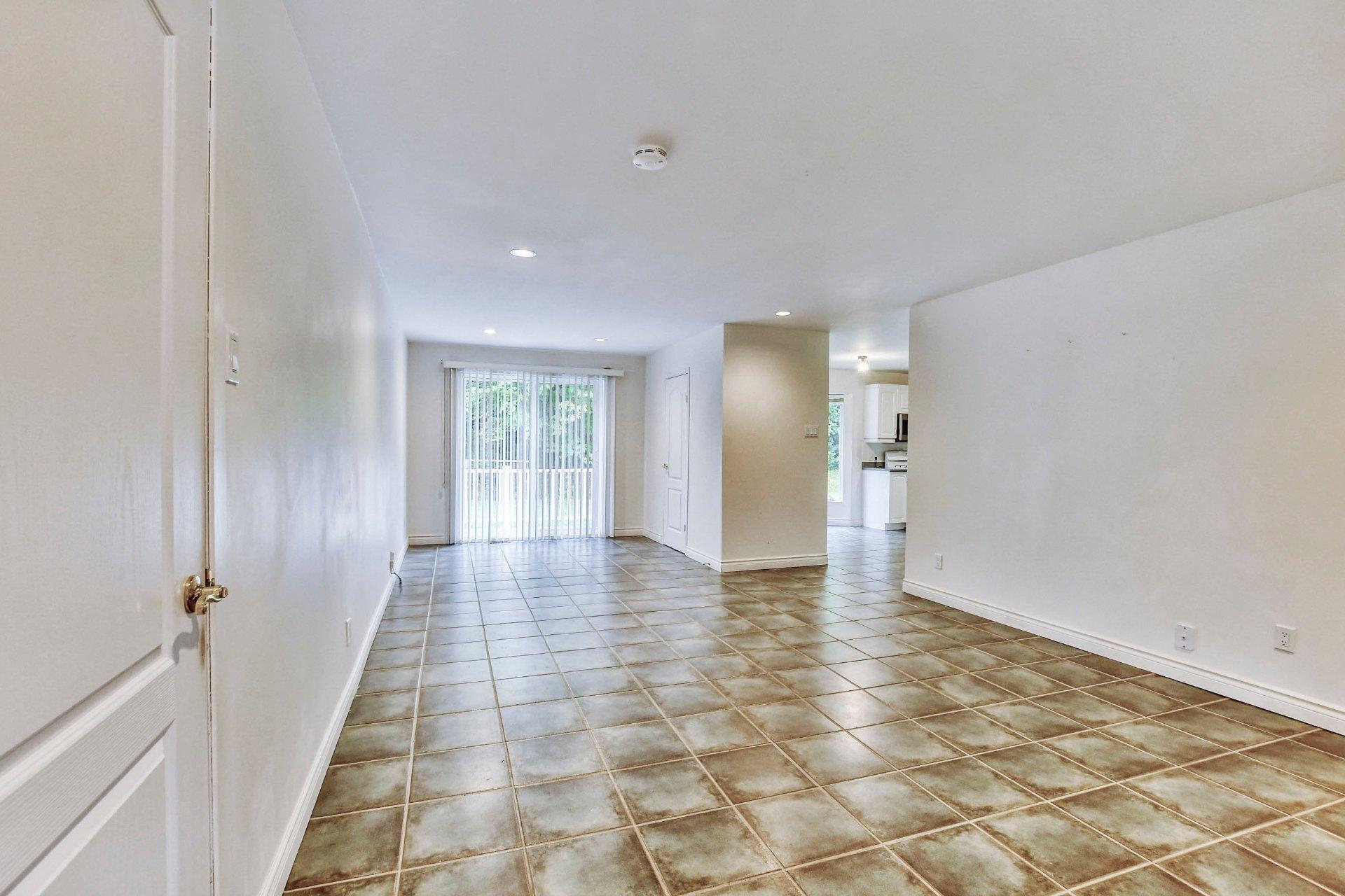 









116


Ch. des Topazes

,
Saint-Sauveur,




QC
J0R1R2

