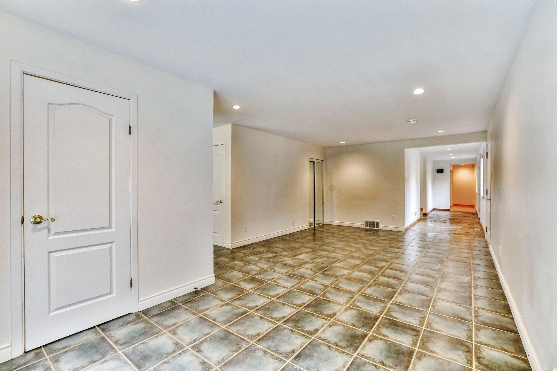 









116


Ch. des Topazes

,
Saint-Sauveur,




QC
J0R1R2


