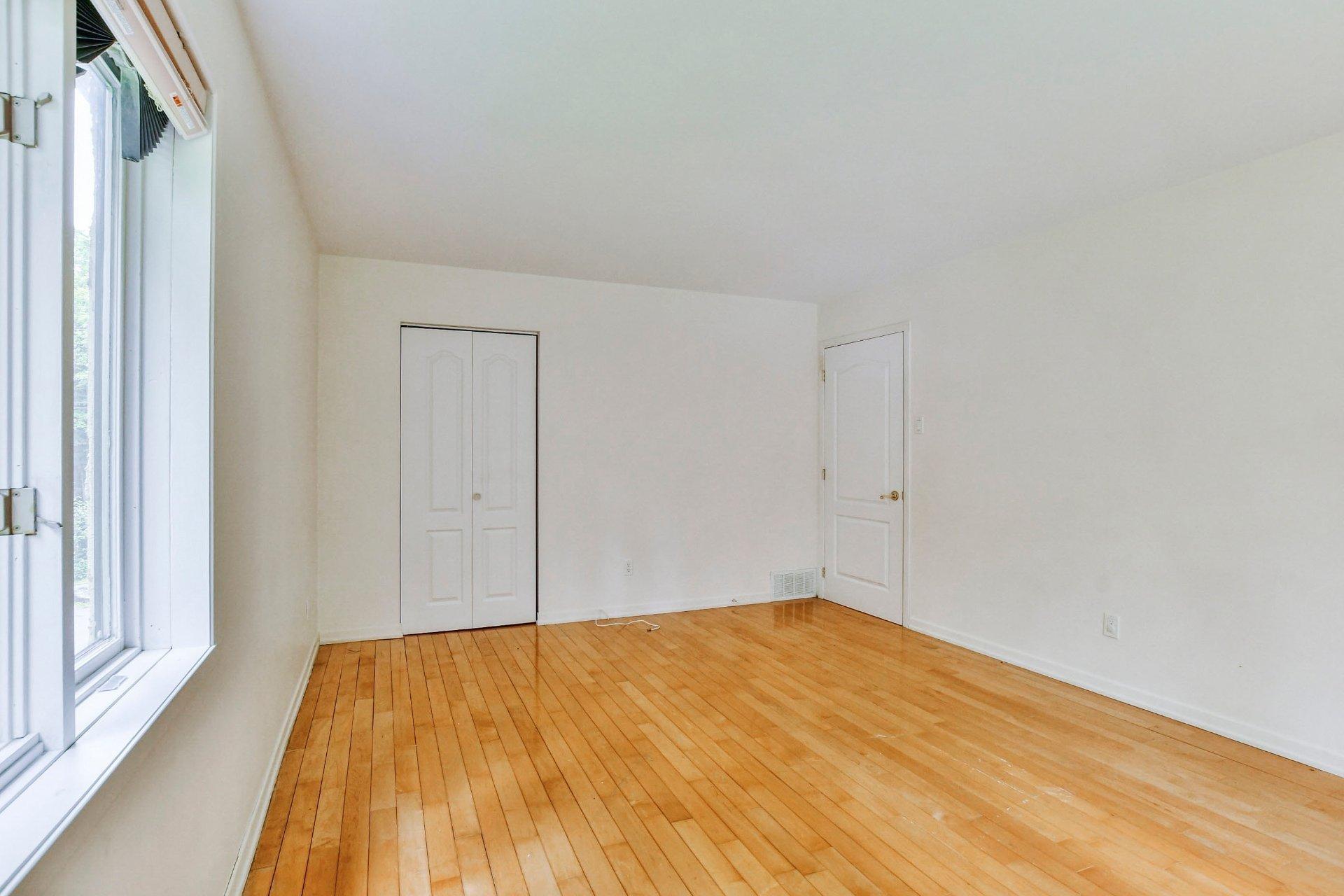 









116


Ch. des Topazes

,
Saint-Sauveur,




QC
J0R1R2


