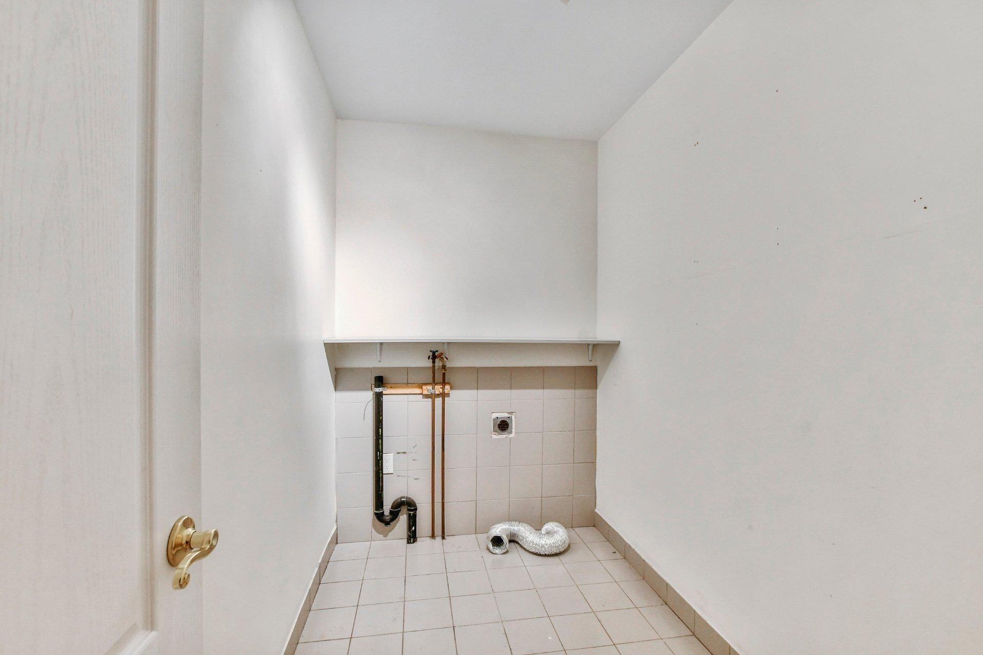 









116


Ch. des Topazes

,
Saint-Sauveur,




QC
J0R1R2

