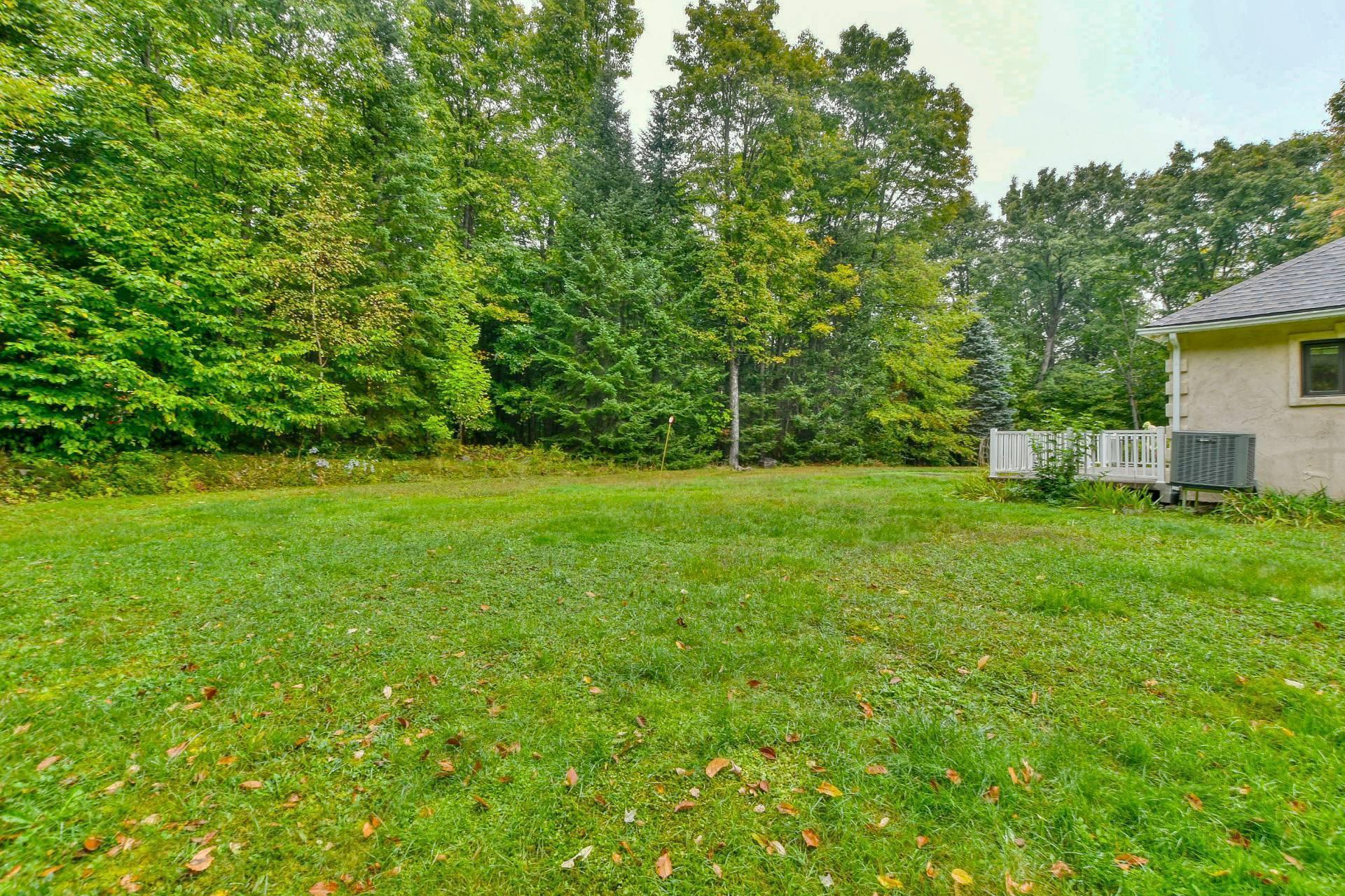 









116


Ch. des Topazes

,
Saint-Sauveur,




QC
J0R1R2

