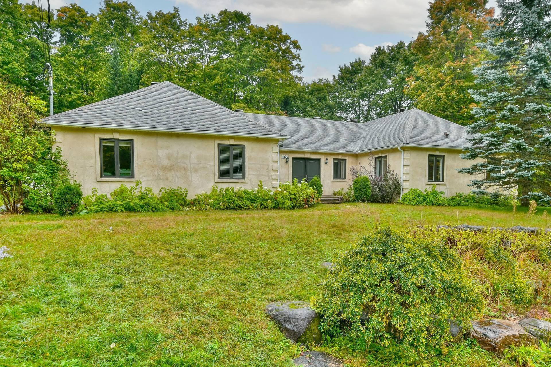 









116


Ch. des Topazes

,
Saint-Sauveur,




QC
J0R1R2

