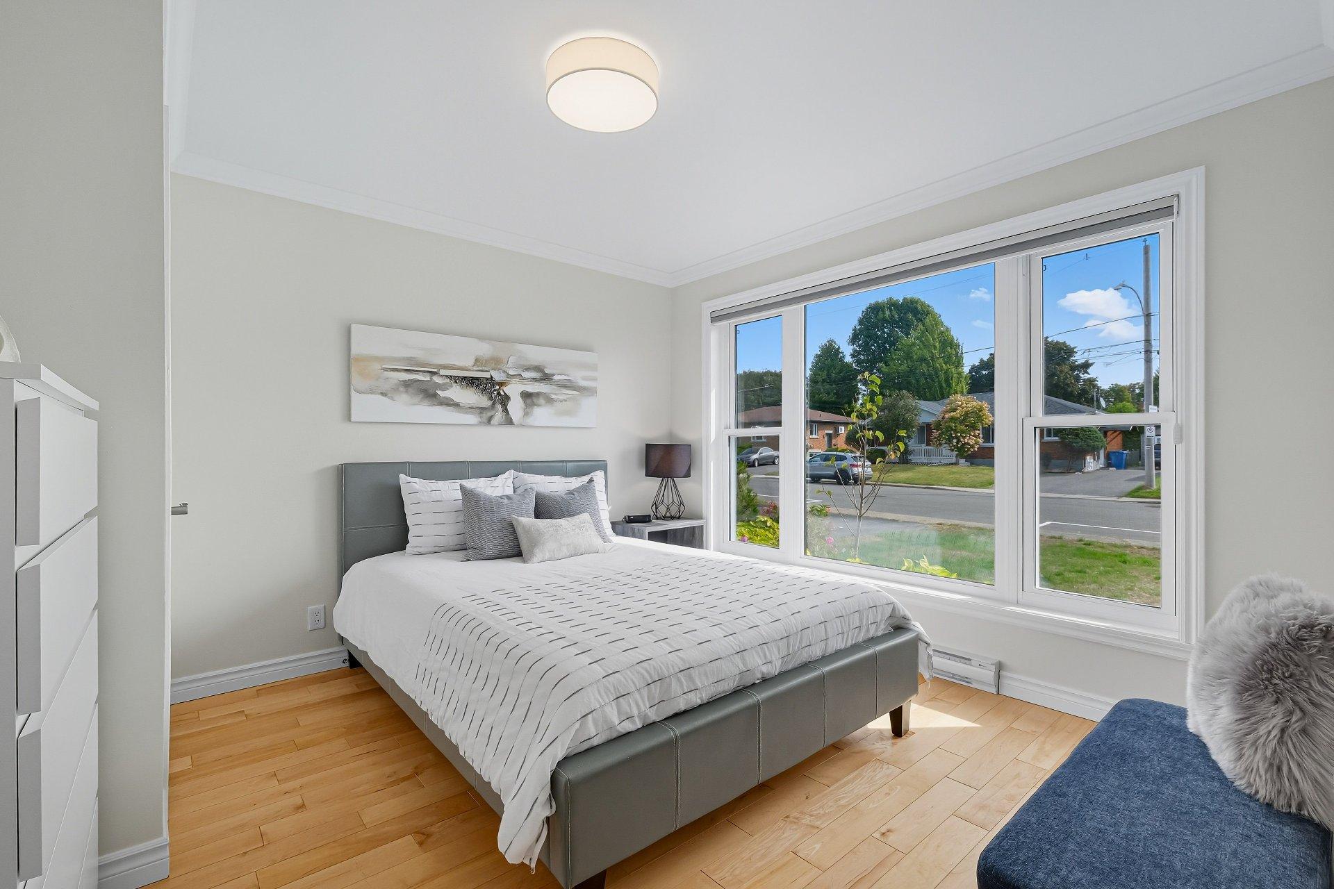 









384


Rue Bégin

,
Granby,




QC
J2G5P8

