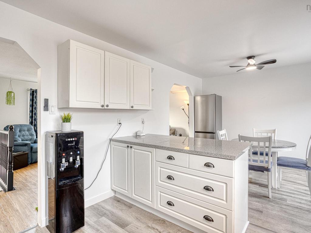 












91 Inglewood Crescent

,
Cole Harbour,




NS
B2W 5W5

