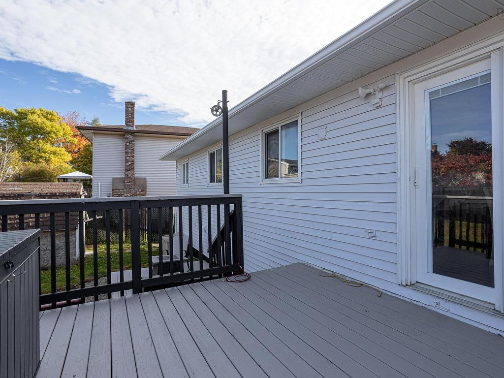 












91 Inglewood Crescent

,
Cole Harbour,




NS
B2W 5W5

