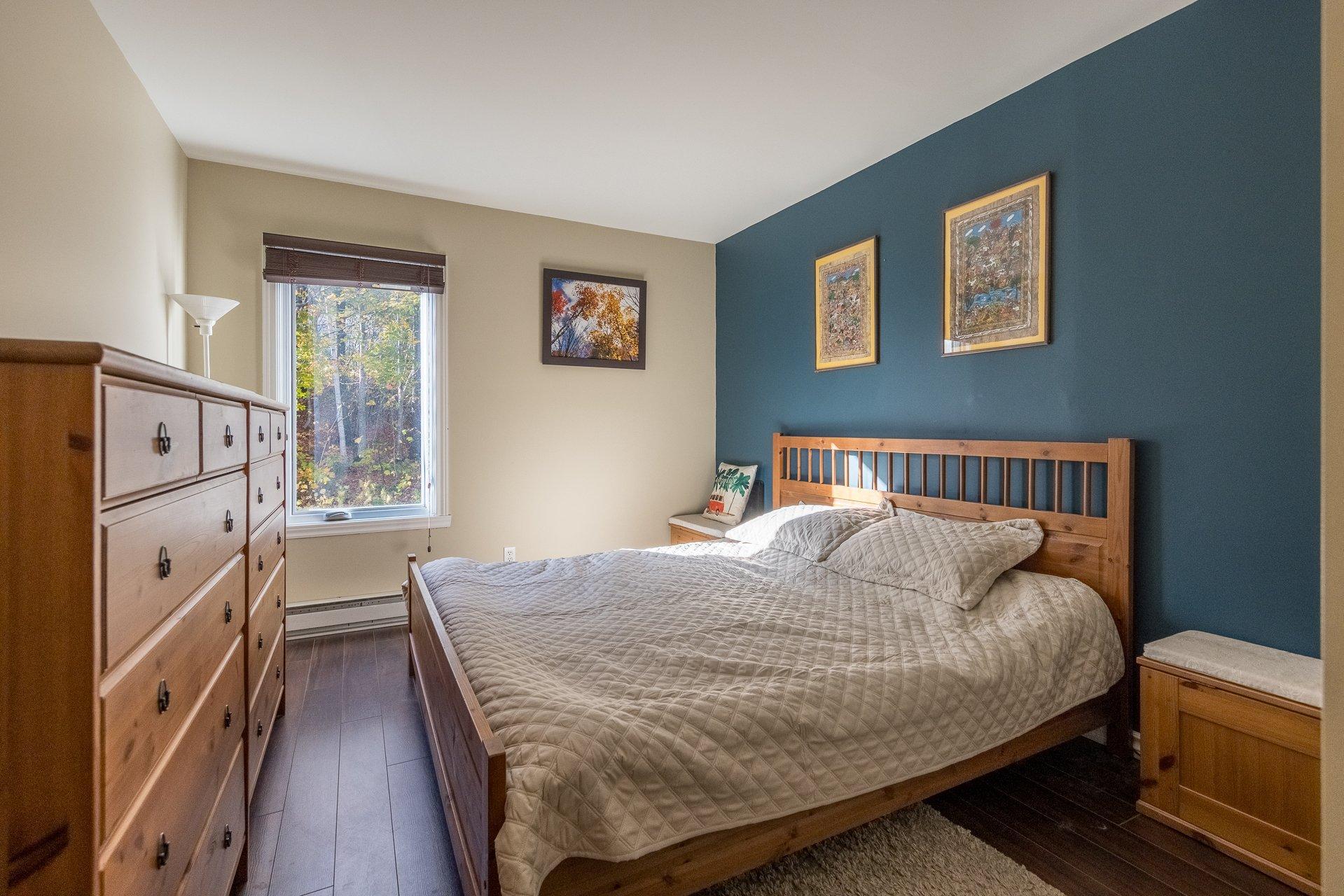 









556


Ch. Réal

, 309,
Sutton,




QC
J0E2K0

