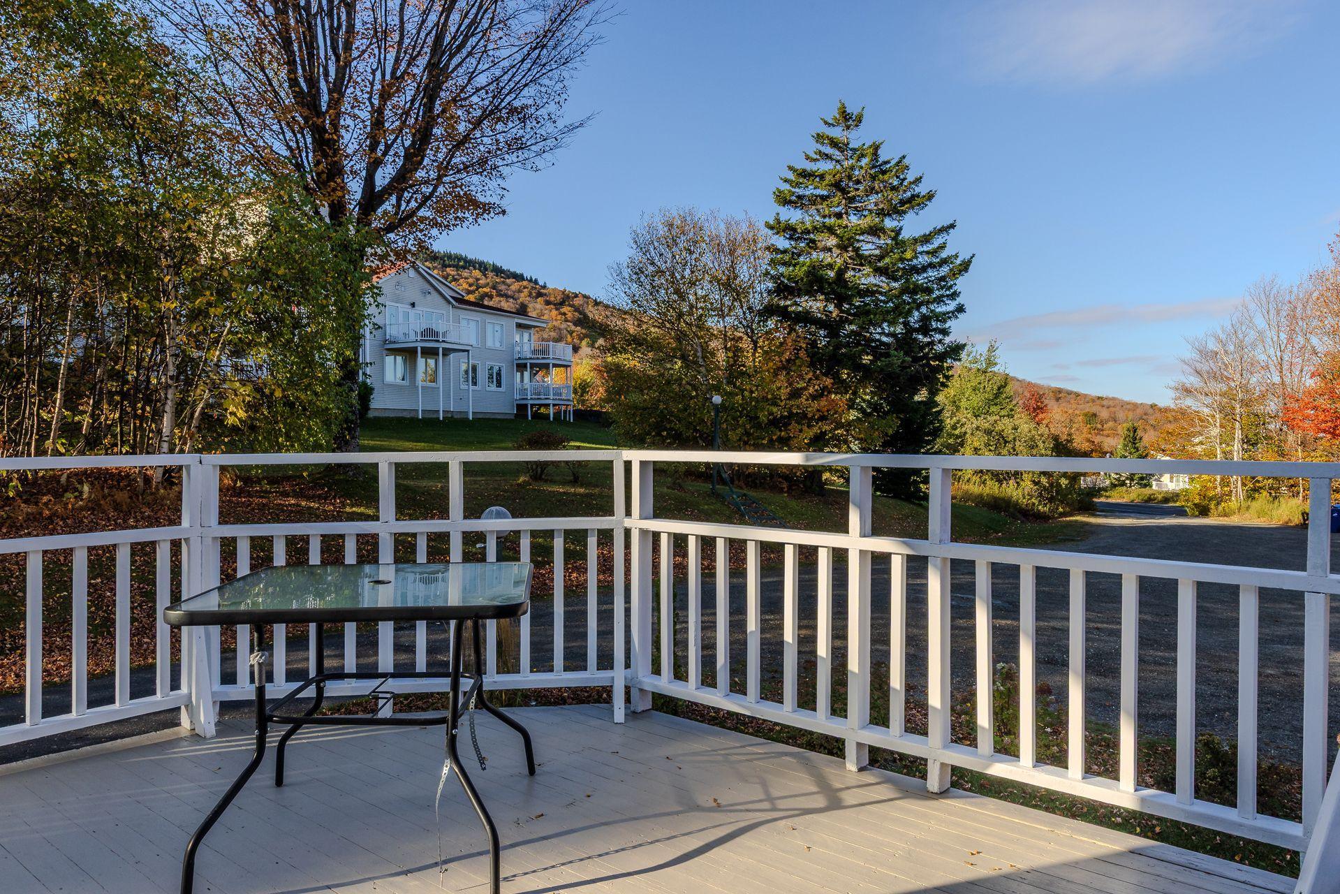 









556


Ch. Réal

, 309,
Sutton,




QC
J0E2K0

