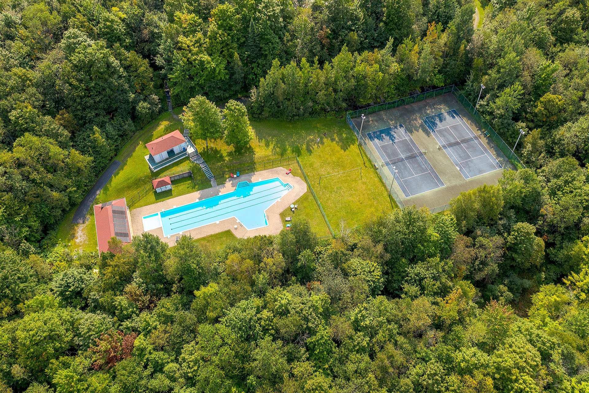 









556


Ch. Réal

, 309,
Sutton,




QC
J0E2K0

