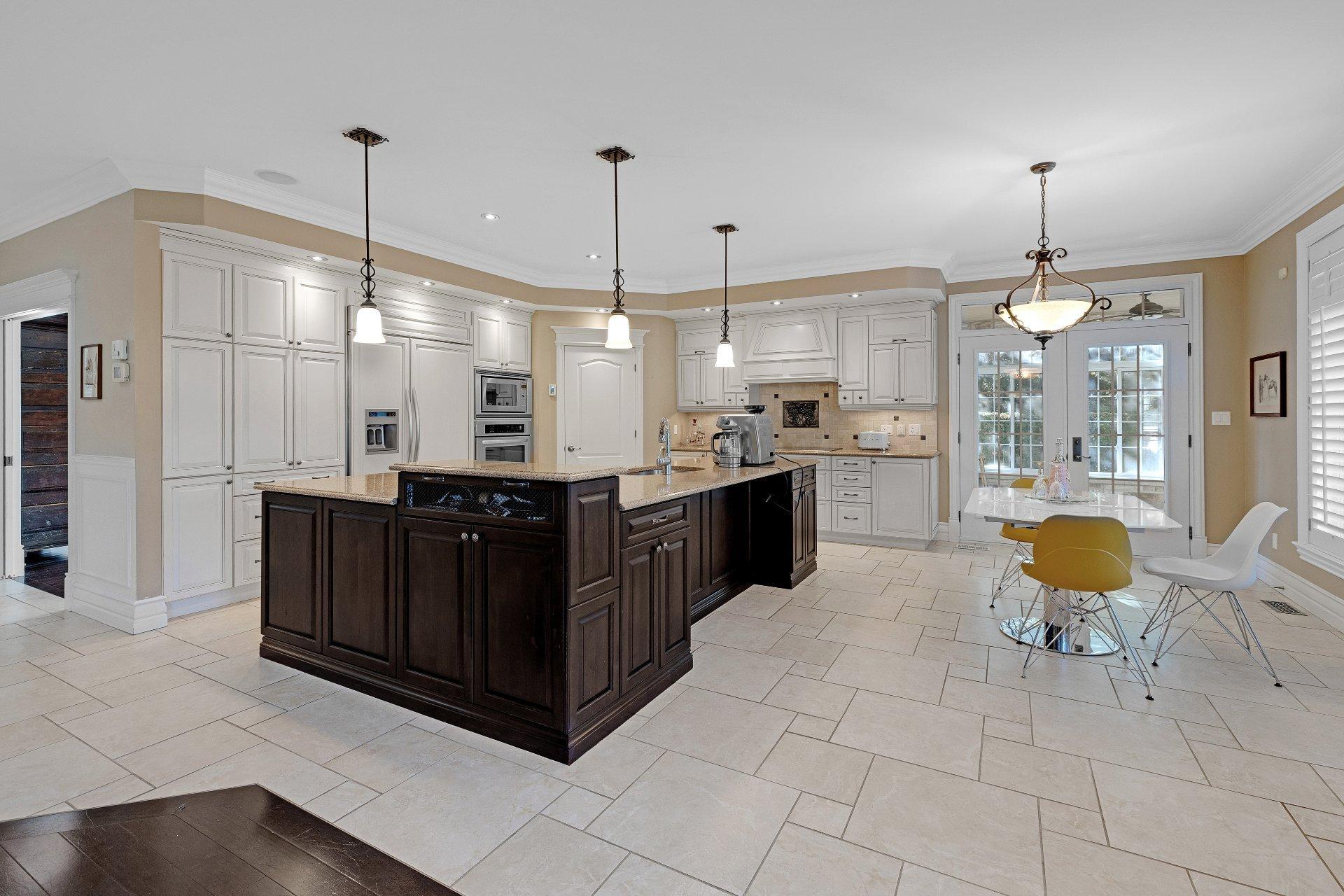 









5


Rue des Ancolies

,
Blainville,




QC
J7C6A9

