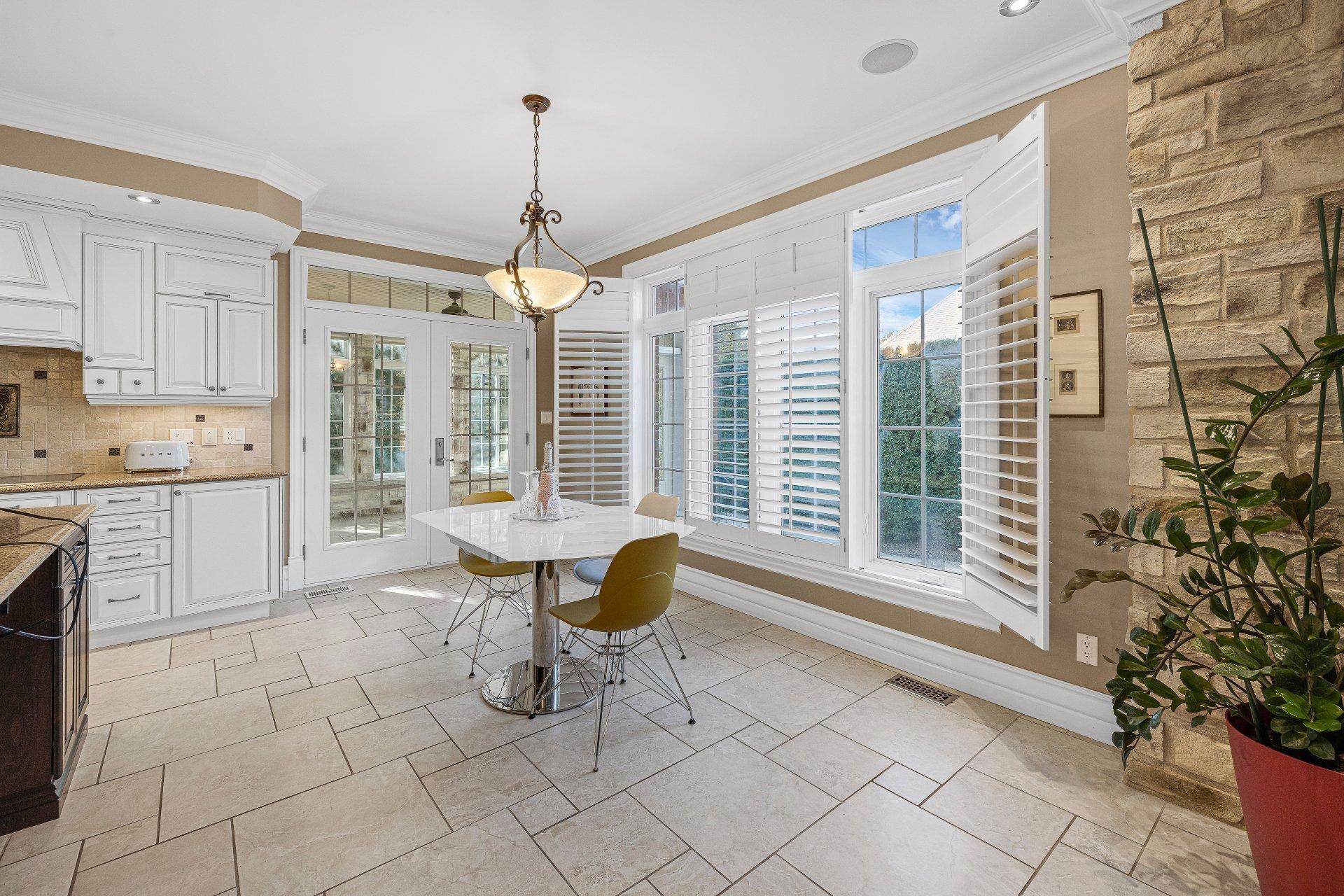 









5


Rue des Ancolies

,
Blainville,




QC
J7C6A9

