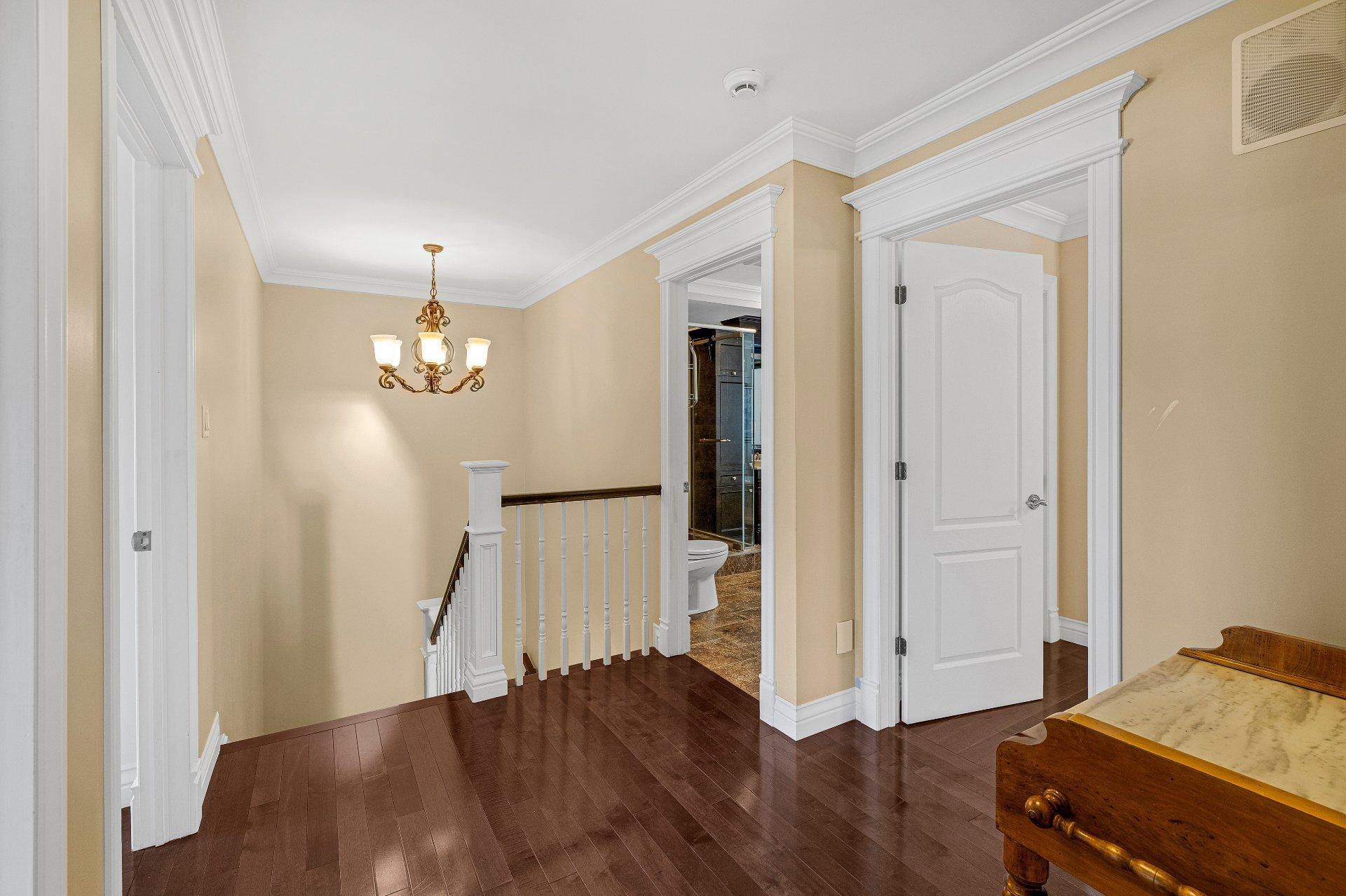 









5


Rue des Ancolies

,
Blainville,




QC
J7C6A9

