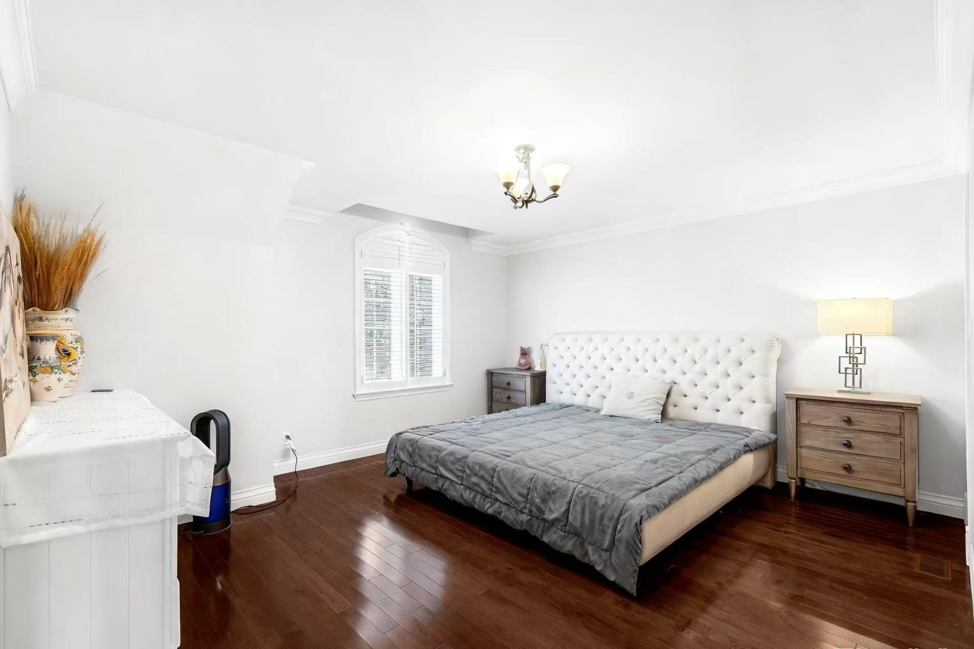 









5


Rue des Ancolies

,
Blainville,




QC
J7C6A9

