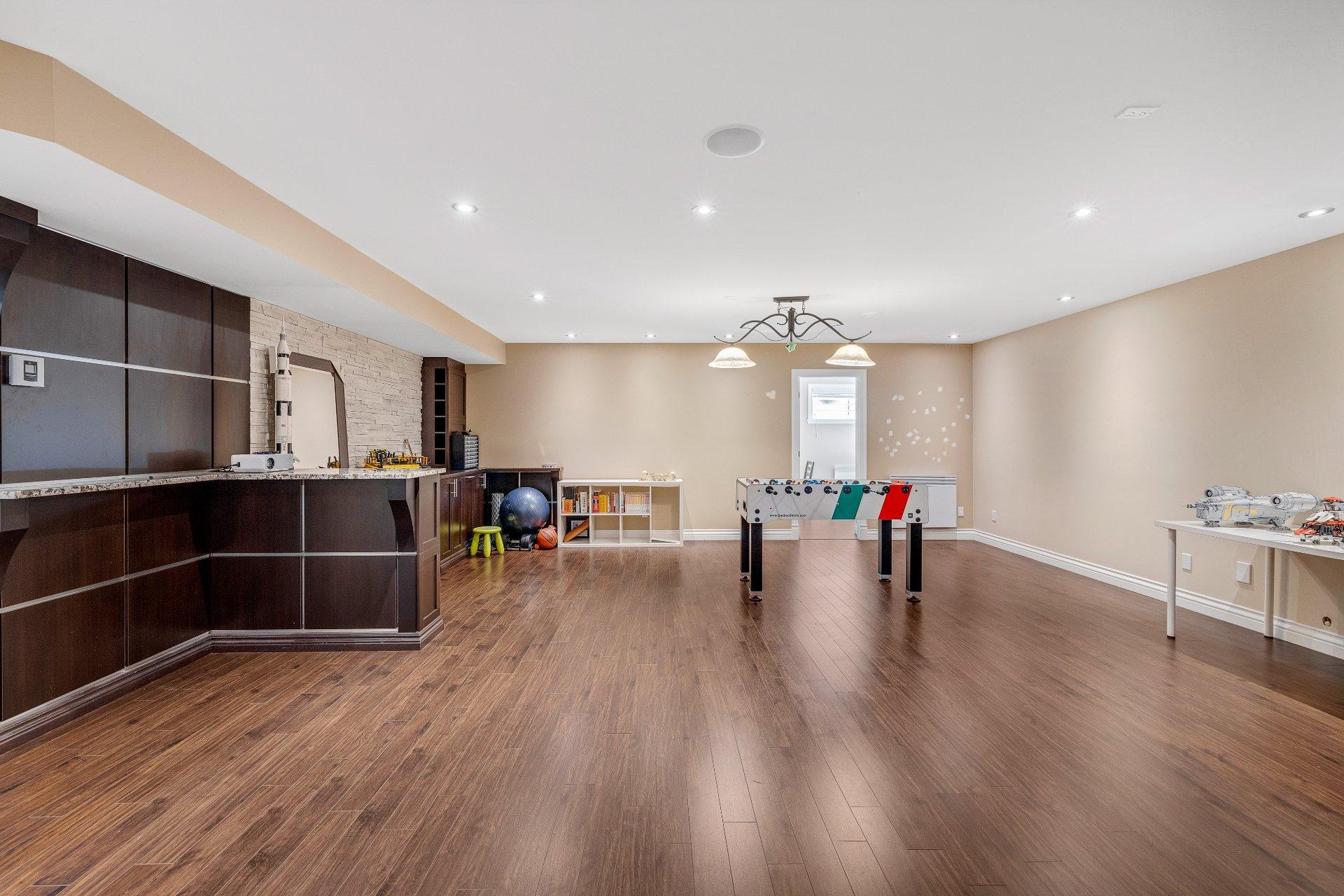 









5


Rue des Ancolies

,
Blainville,




QC
J7C6A9

