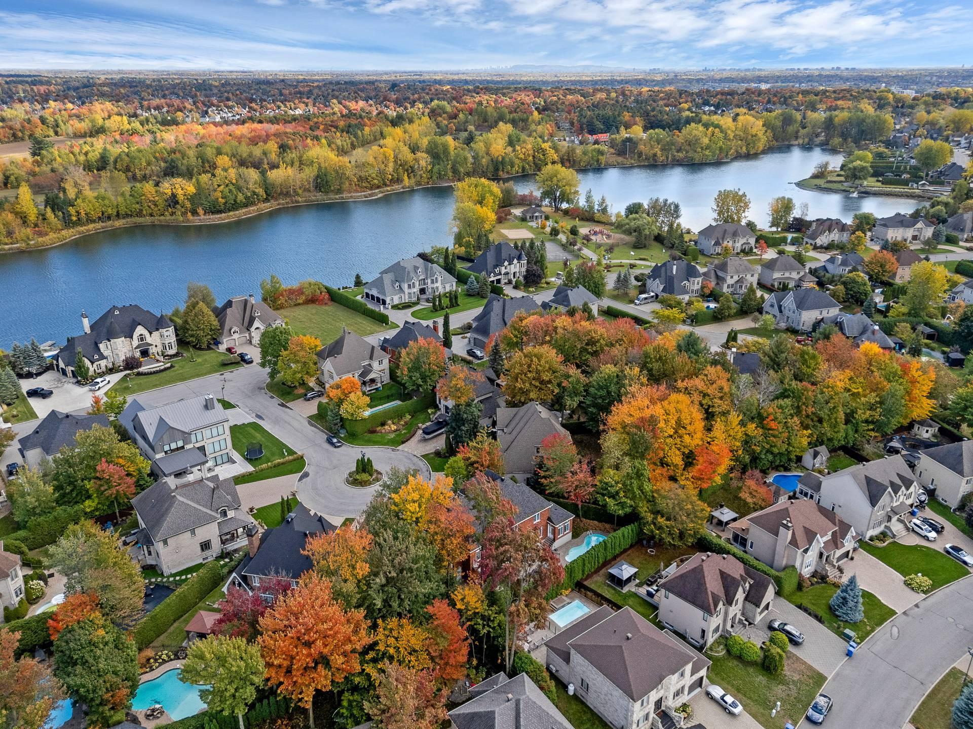 









5


Rue des Ancolies

,
Blainville,




QC
J7C6A9

