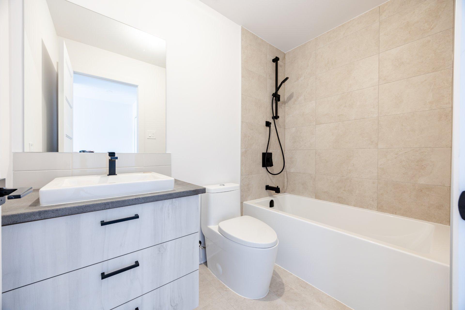 









7Z


Rue de Beaumont

,
Blainville,




QC
J7B6B3

