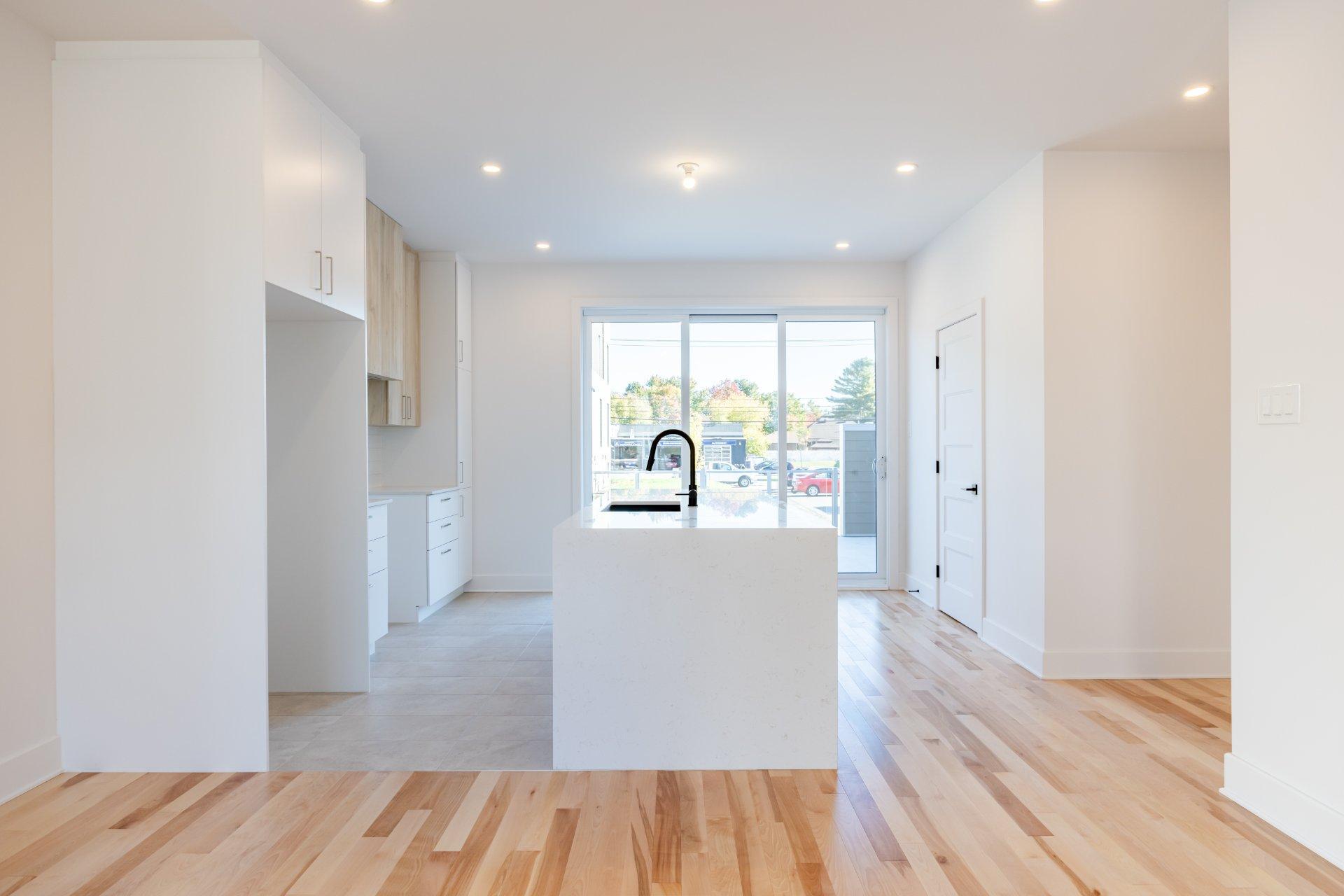 









7Z


Rue de Beaumont

,
Blainville,




QC
J7B6B3


