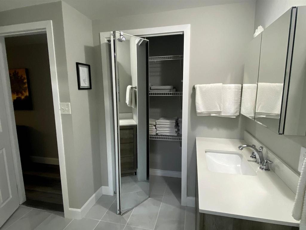 












3030 Macleod Avenue

,
River Ryan,




NS
B1H 1J7

